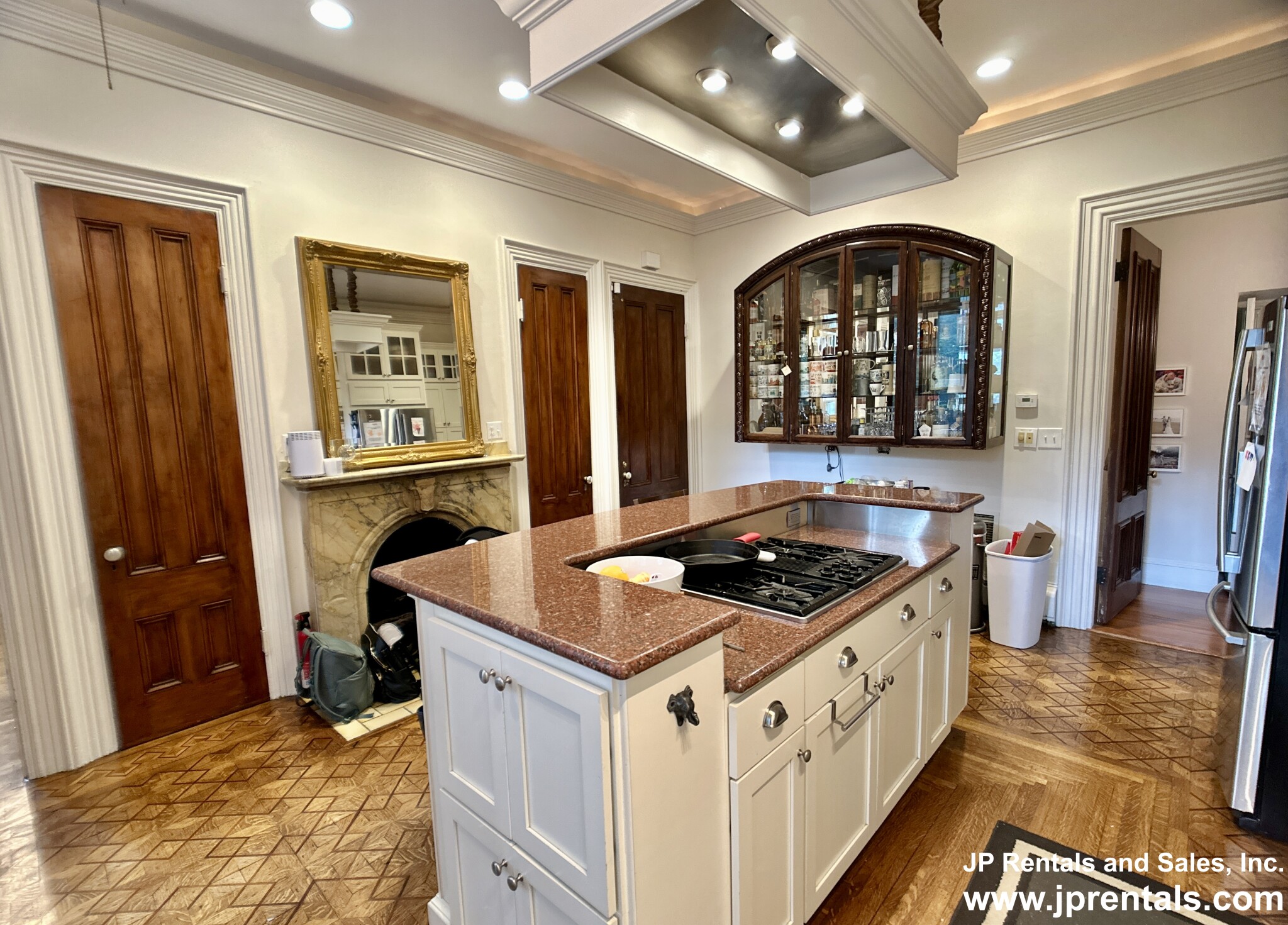 61 Pond St, Jamaica Plain