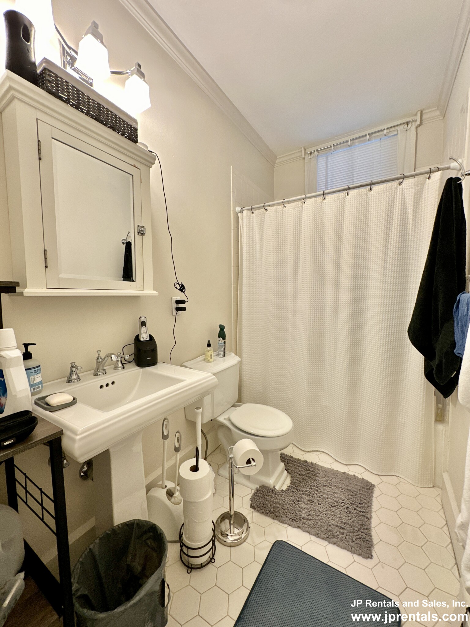 61 Pond St, Jamaica Plain