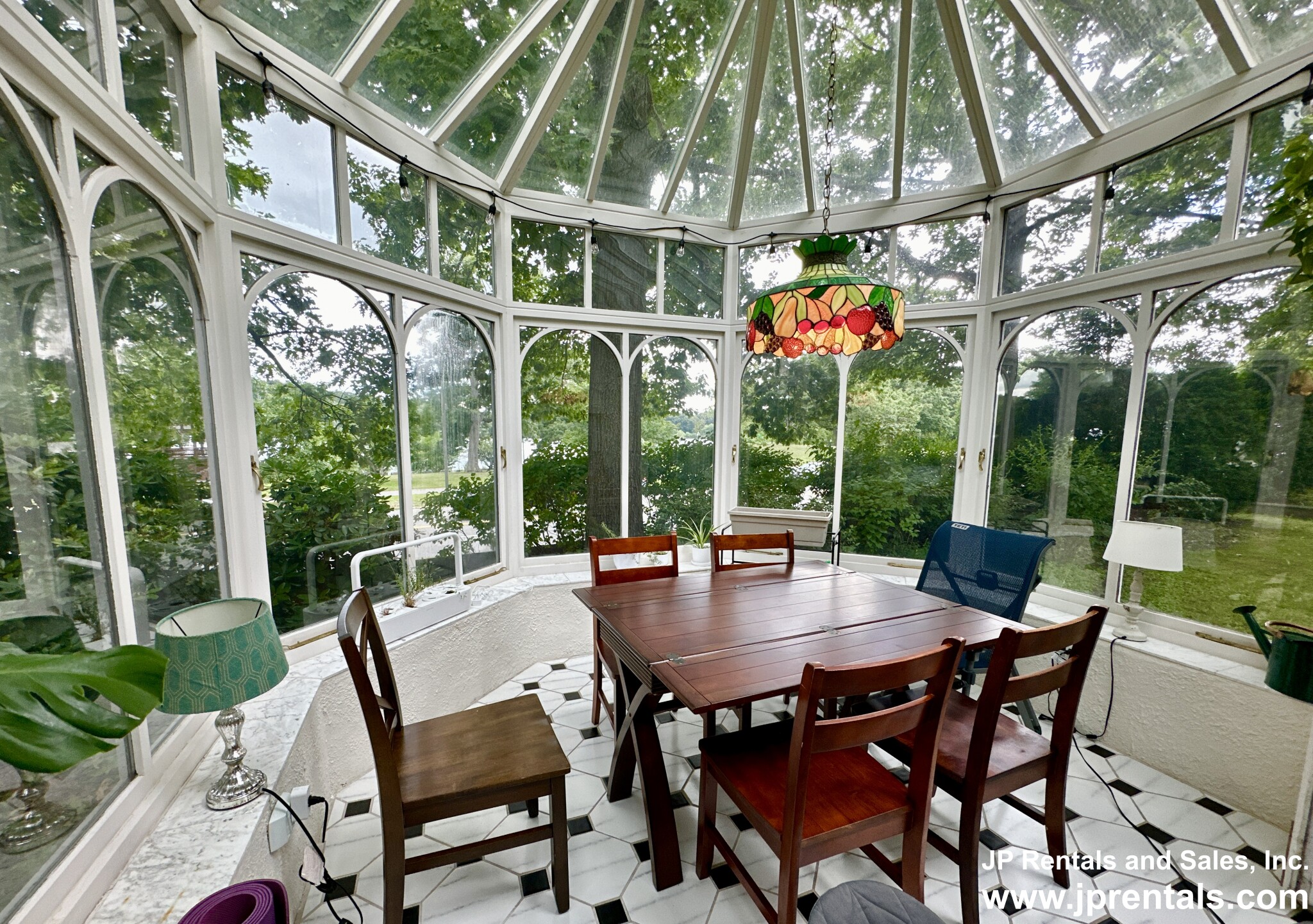 61 Pond St, Jamaica Plain