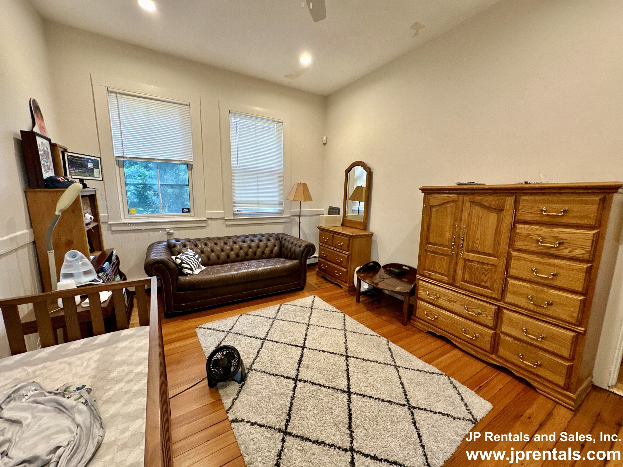 61 Pond St, Jamaica Plain