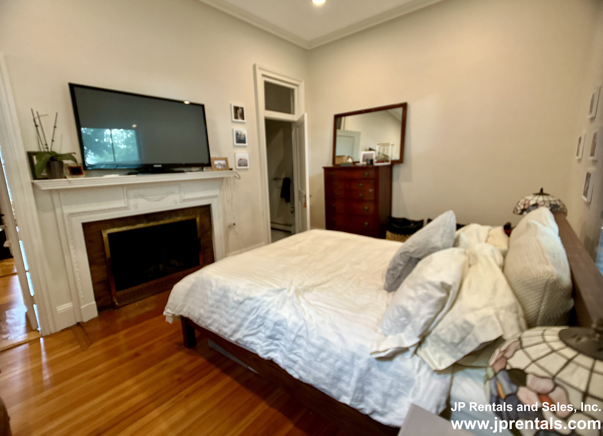 61 Pond St, Jamaica Plain