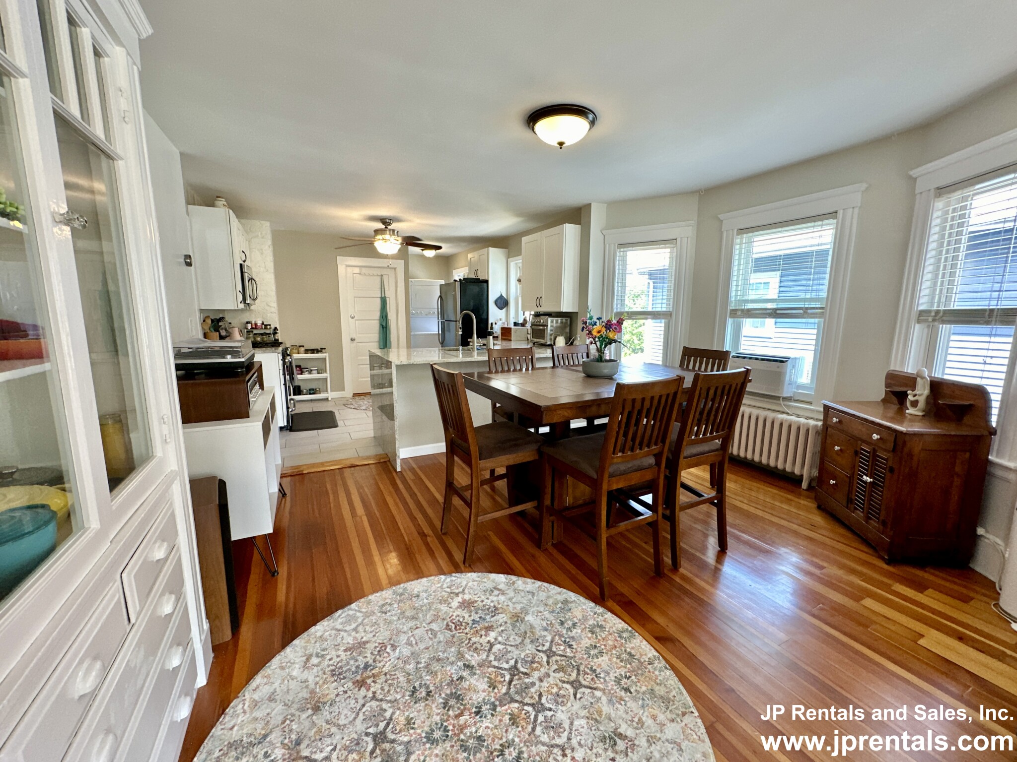 17 Lesher St, Roslindale