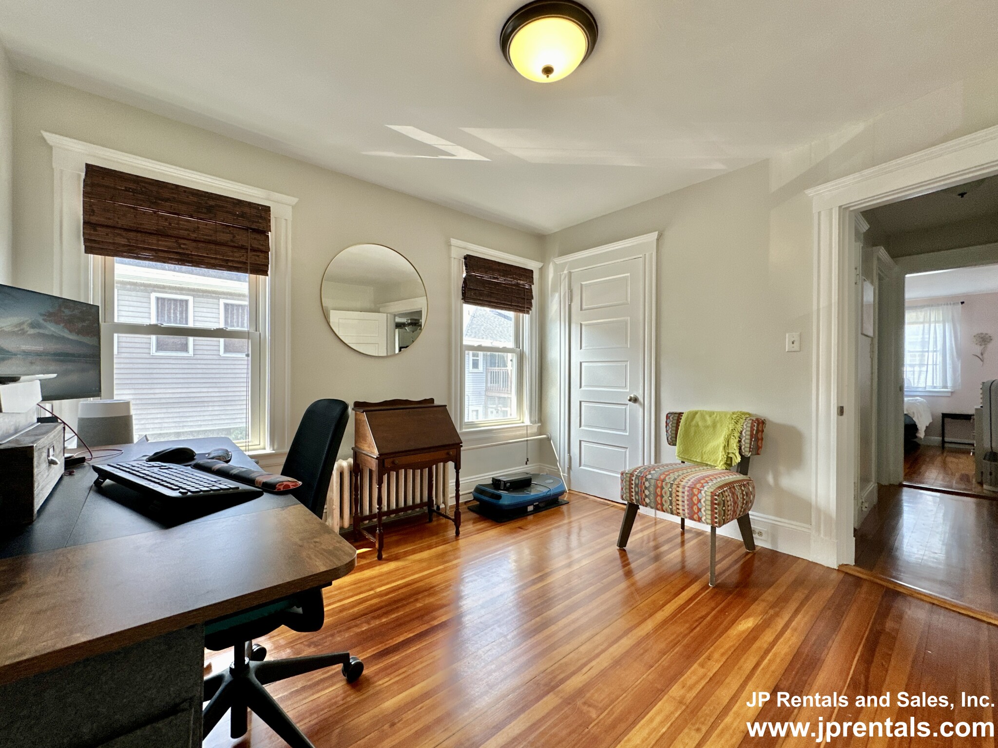 17 Lesher St, Roslindale