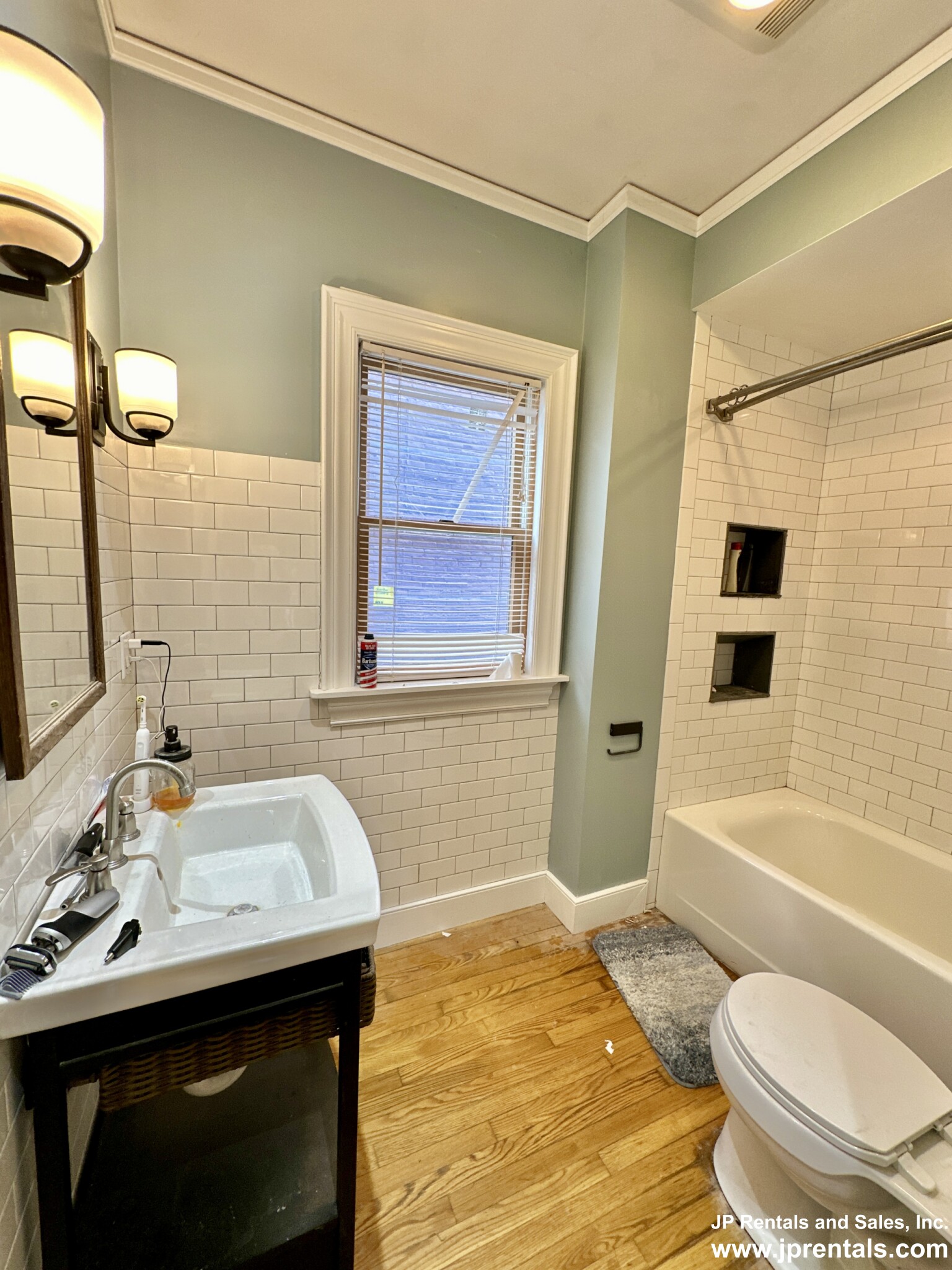 13 Gordon St, Jamaica Plain