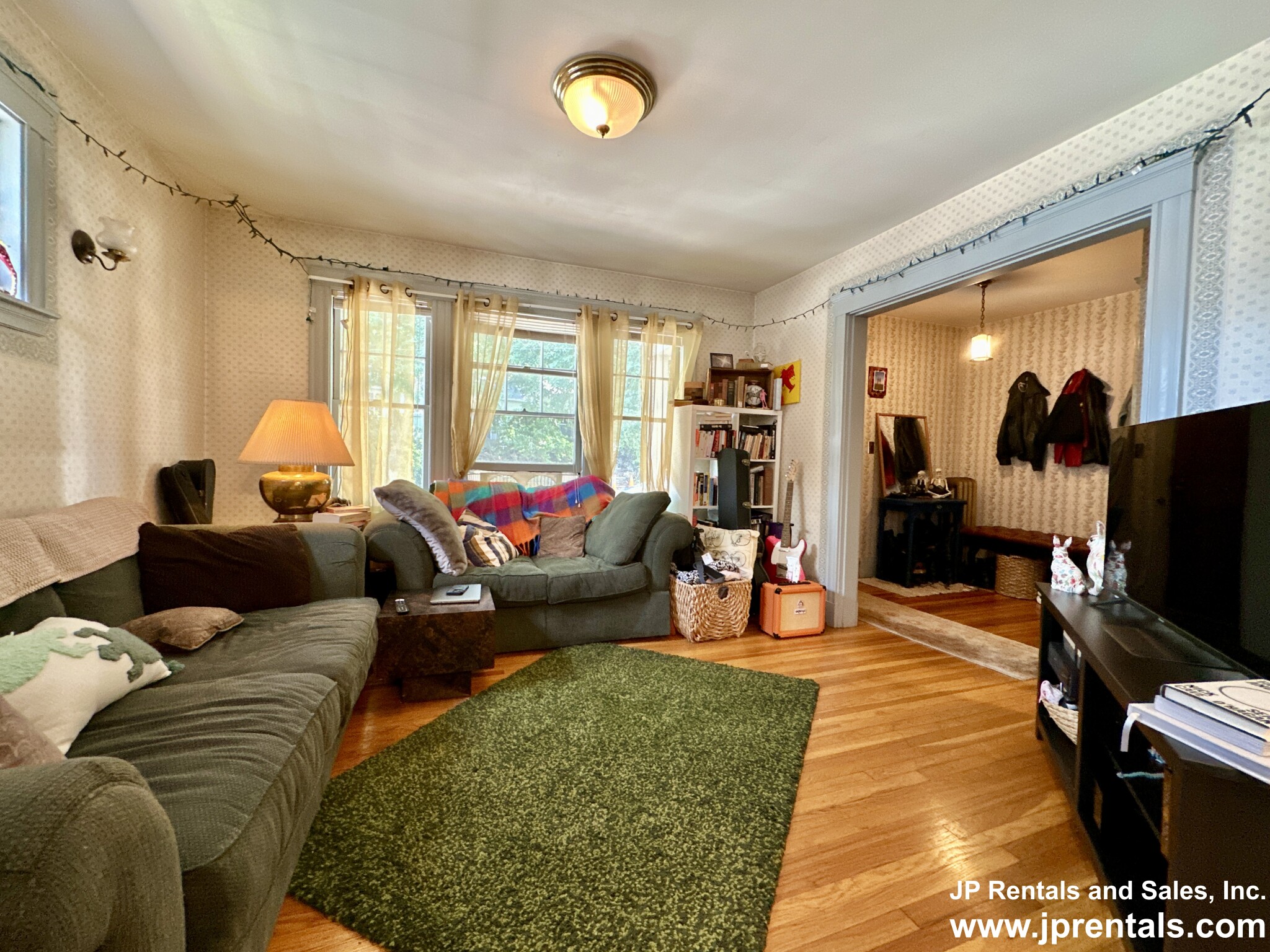 17 Goodway Rd, Jamaica Plain