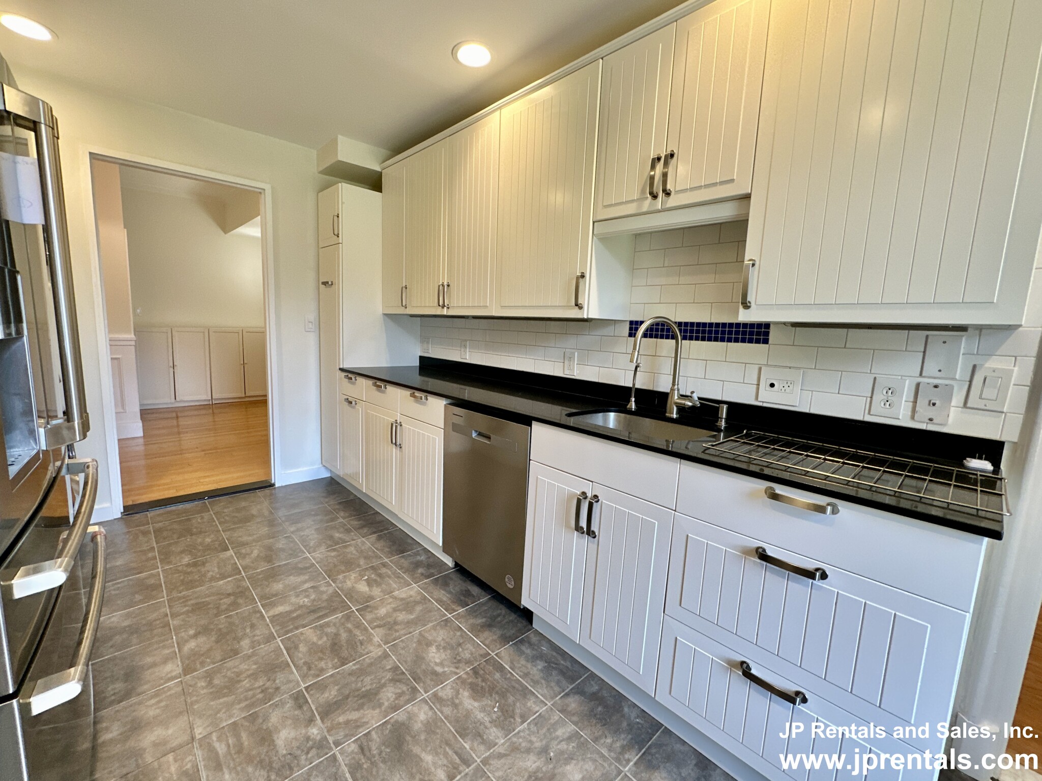 241 Perkins St, Jamaica Plain