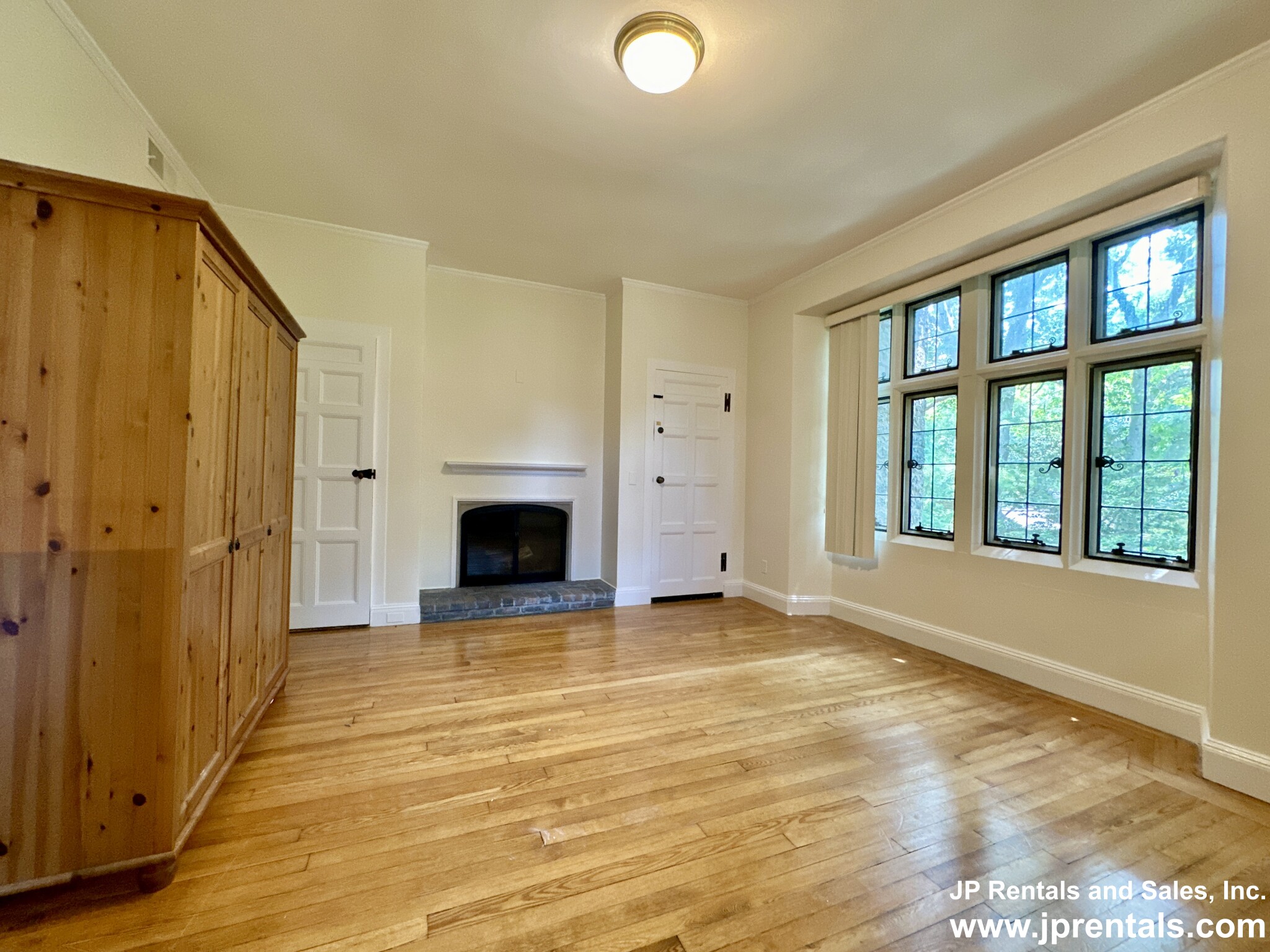 241 Perkins St, Jamaica Plain