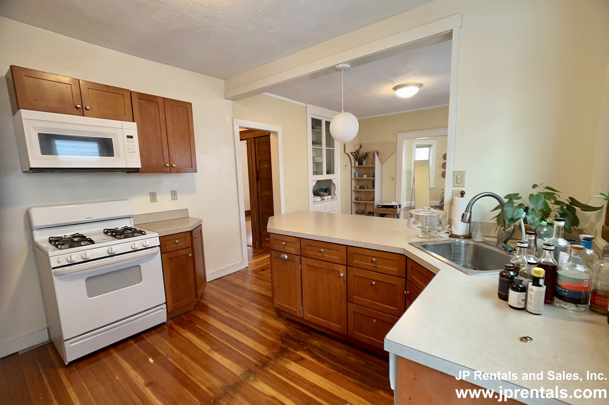 40 Gartland St, Jamaica Plain