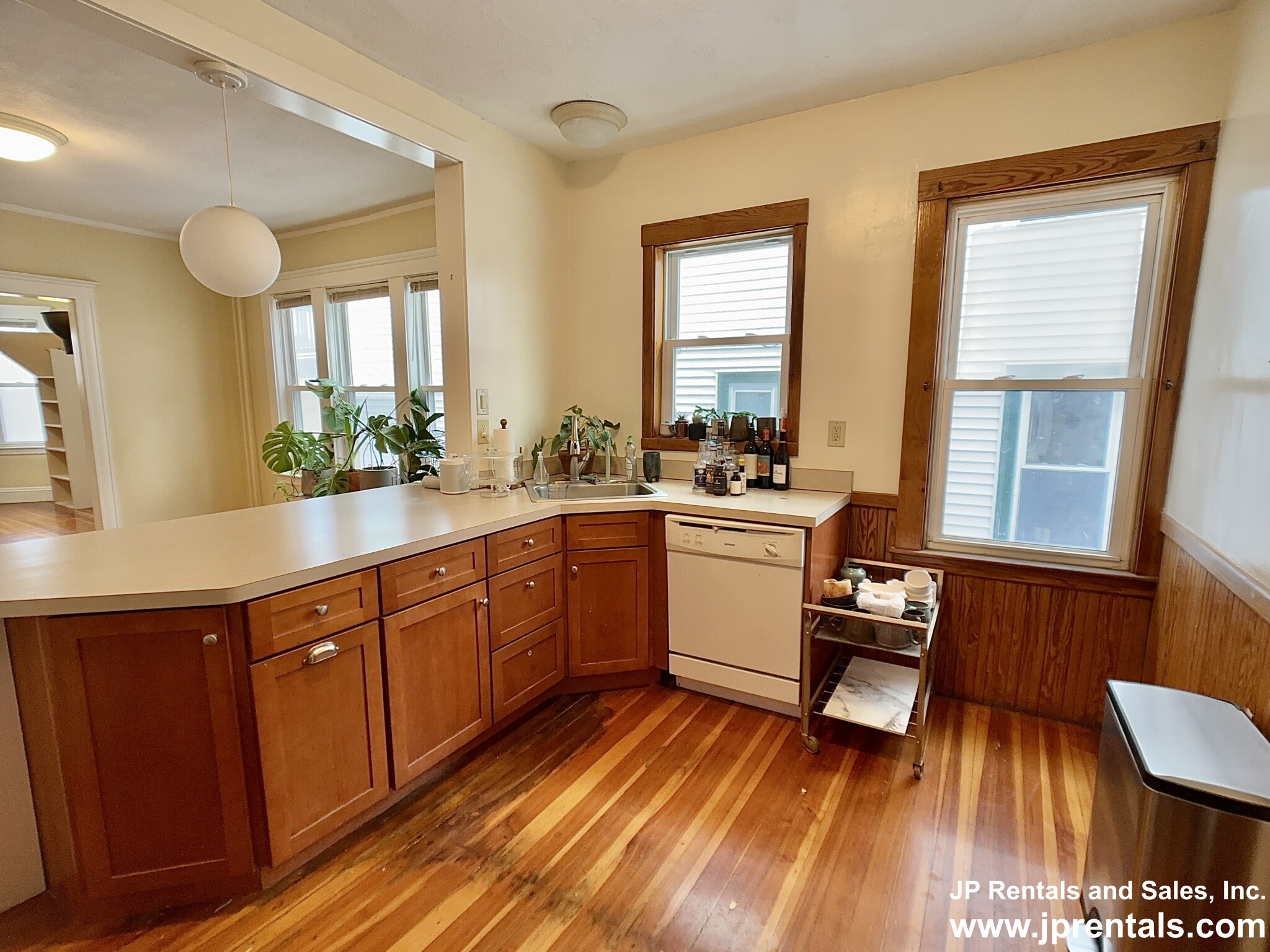 40 Gartland St, Jamaica Plain