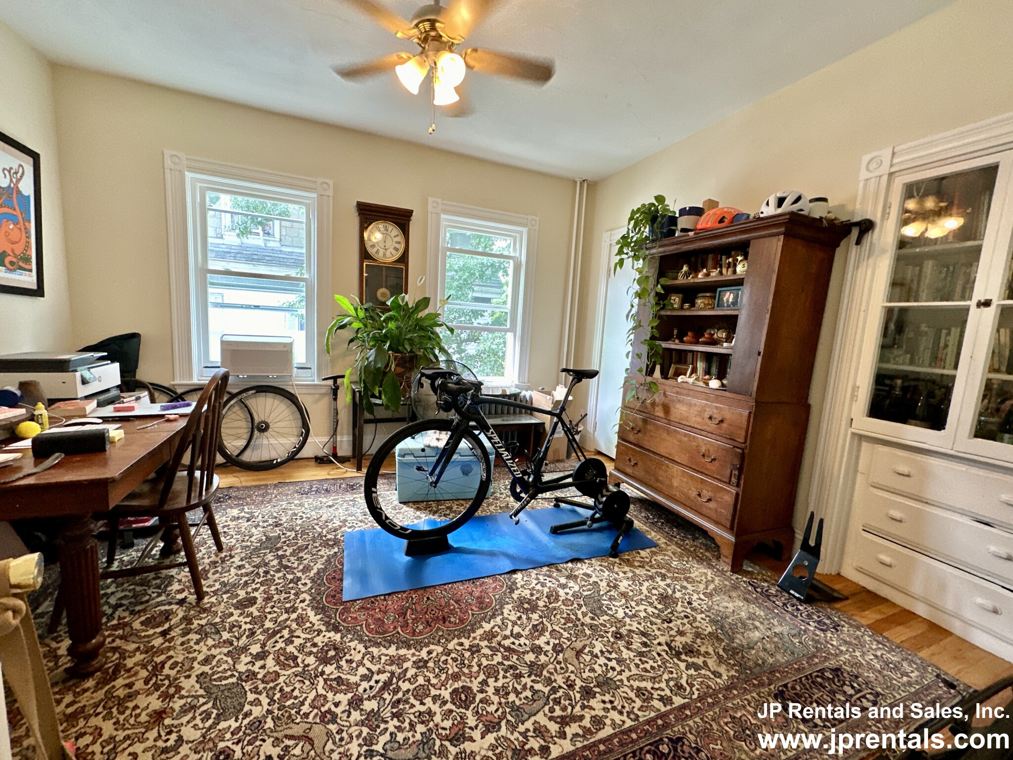 40 Hewlett St, Roslindale