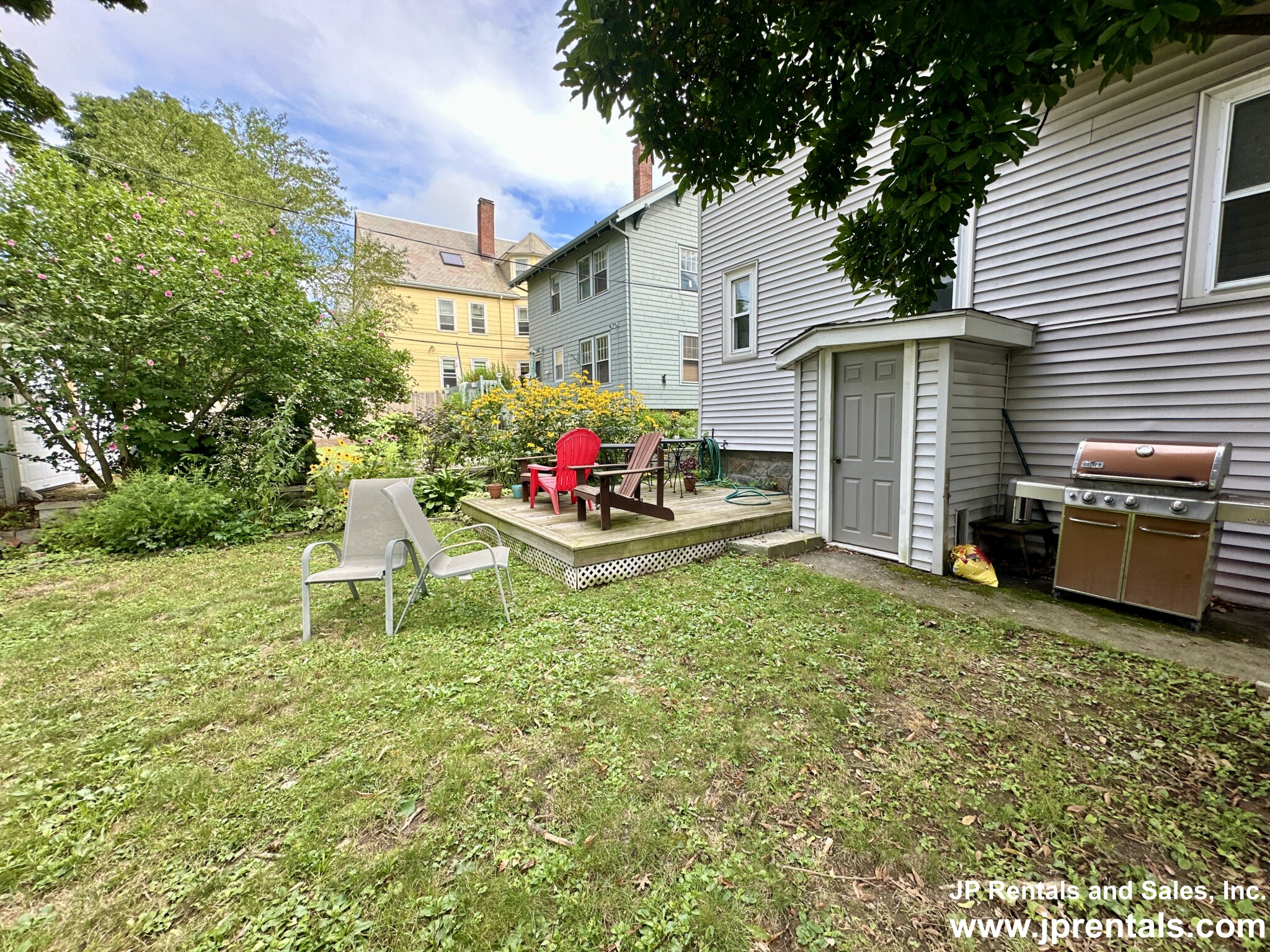 40 Hewlett St, Roslindale