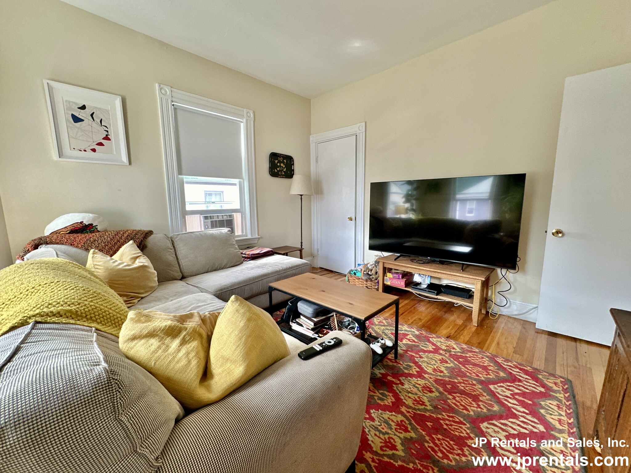 40 Hewlett St, Roslindale