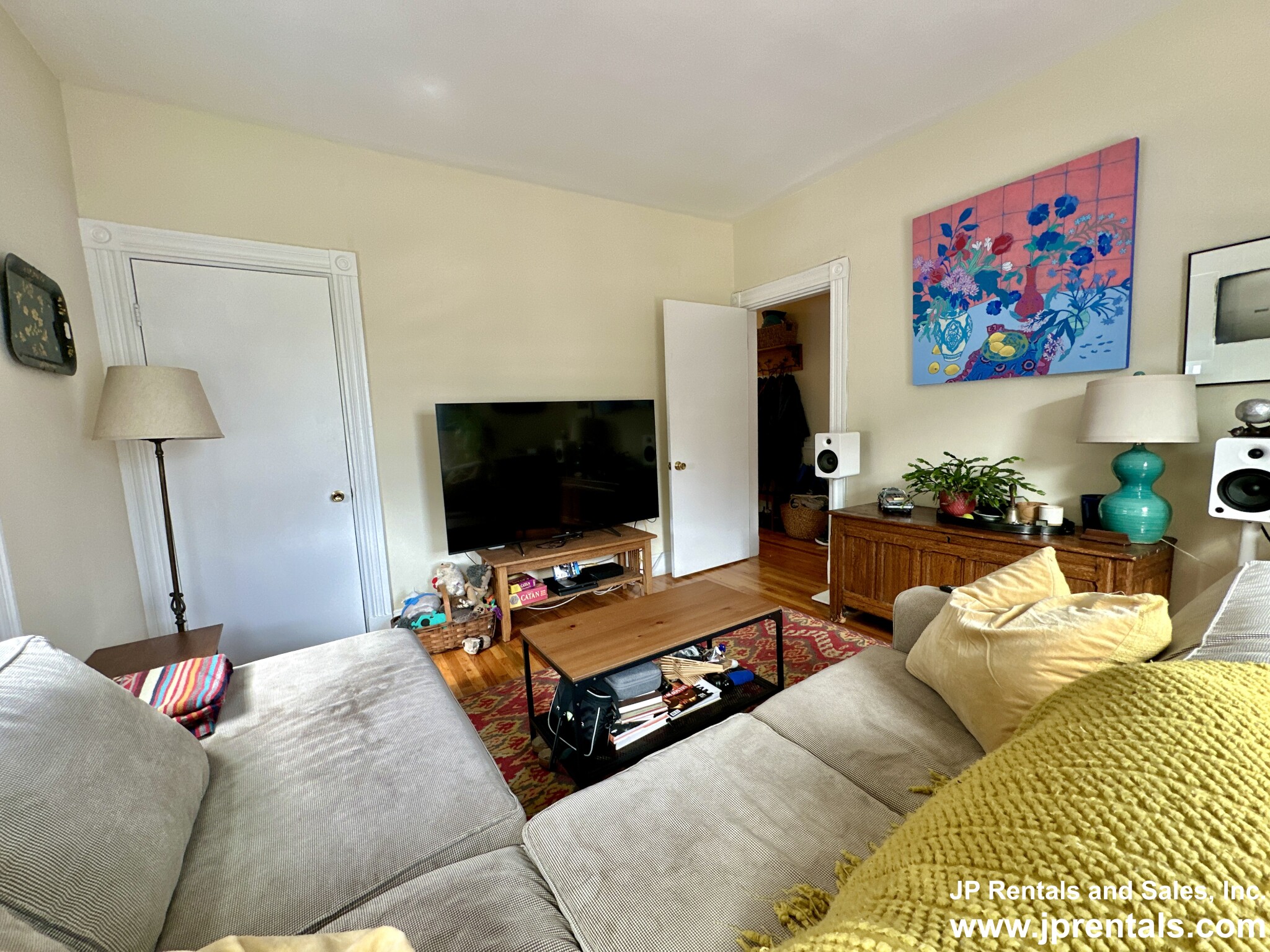 40 Hewlett St, Roslindale