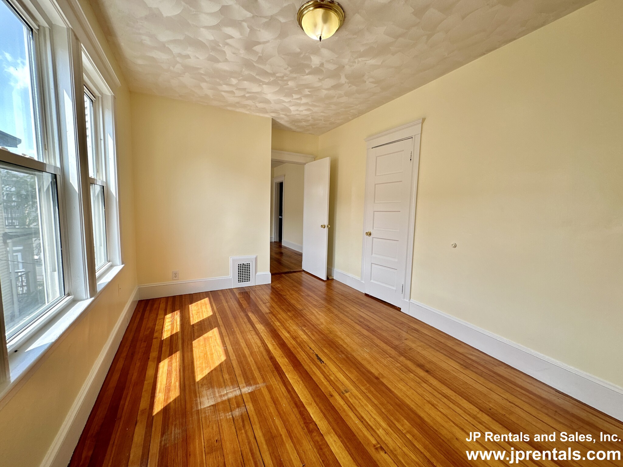 369 Centre St, Dorchester