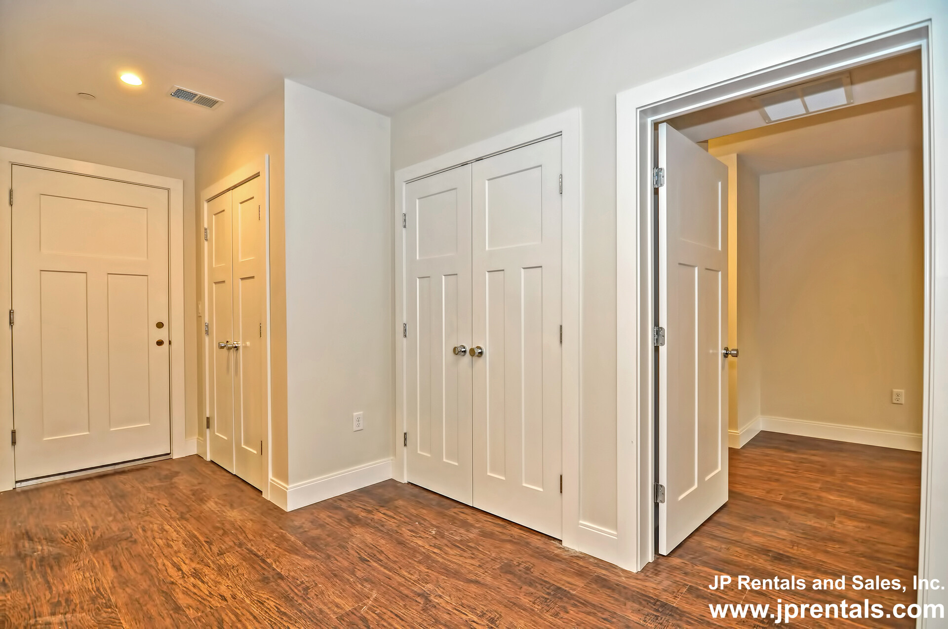 76 Stonley Rd, Jamaica Plain