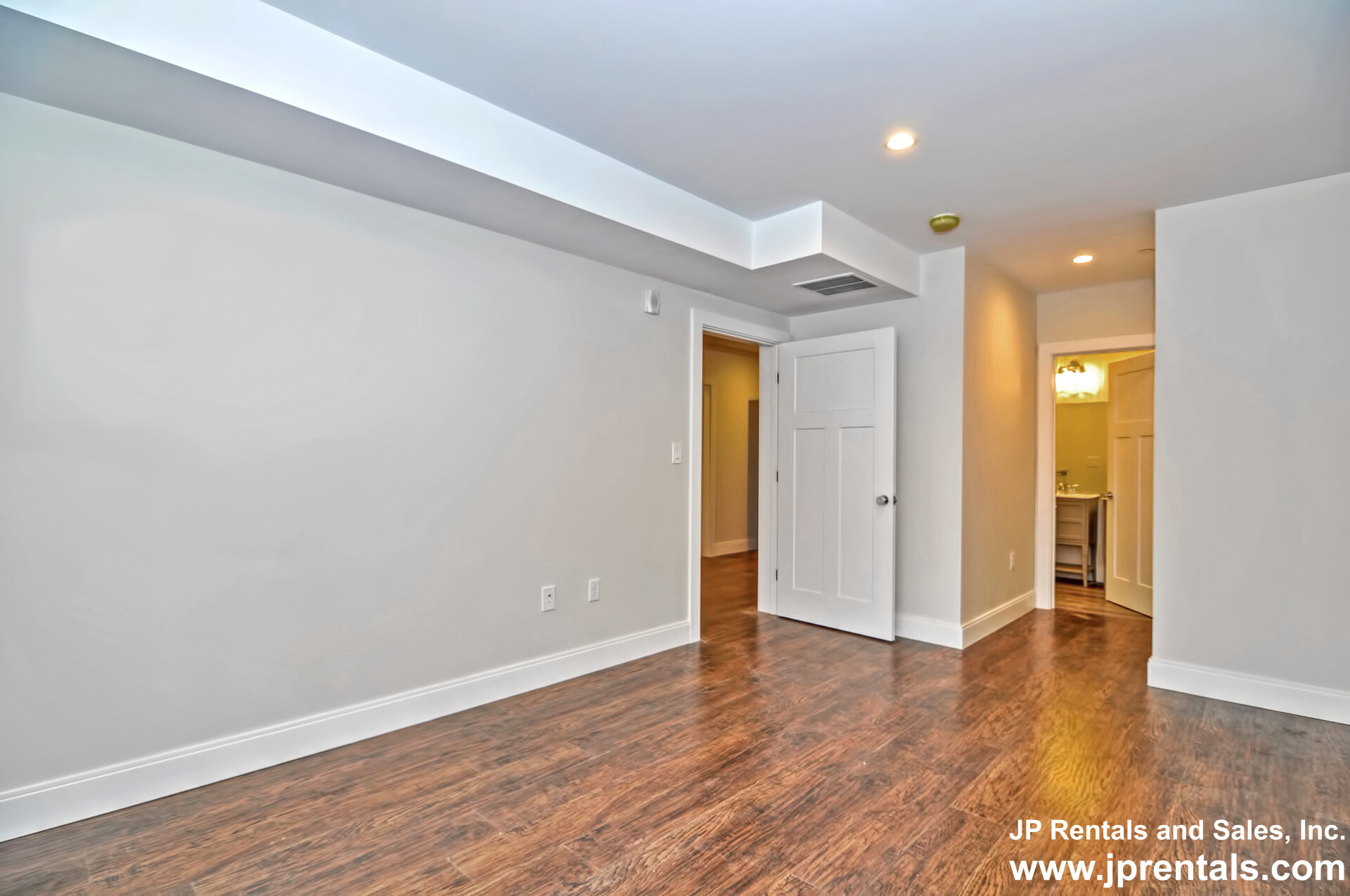 76 Stonley Rd, Jamaica Plain