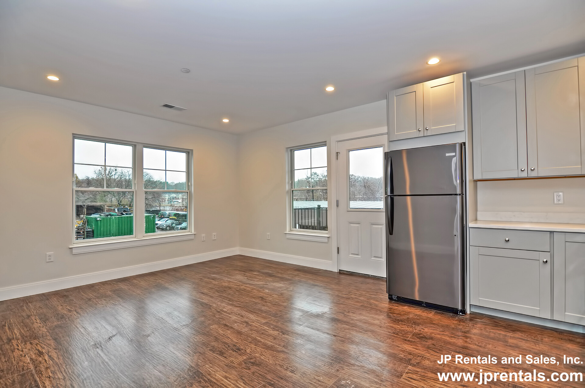 76 Stonley Rd, Jamaica Plain