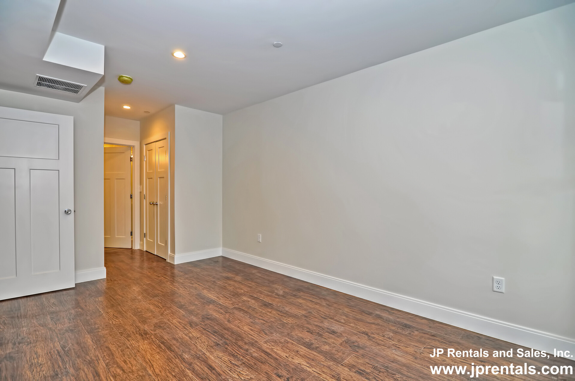 76 Stonley Rd, Jamaica Plain