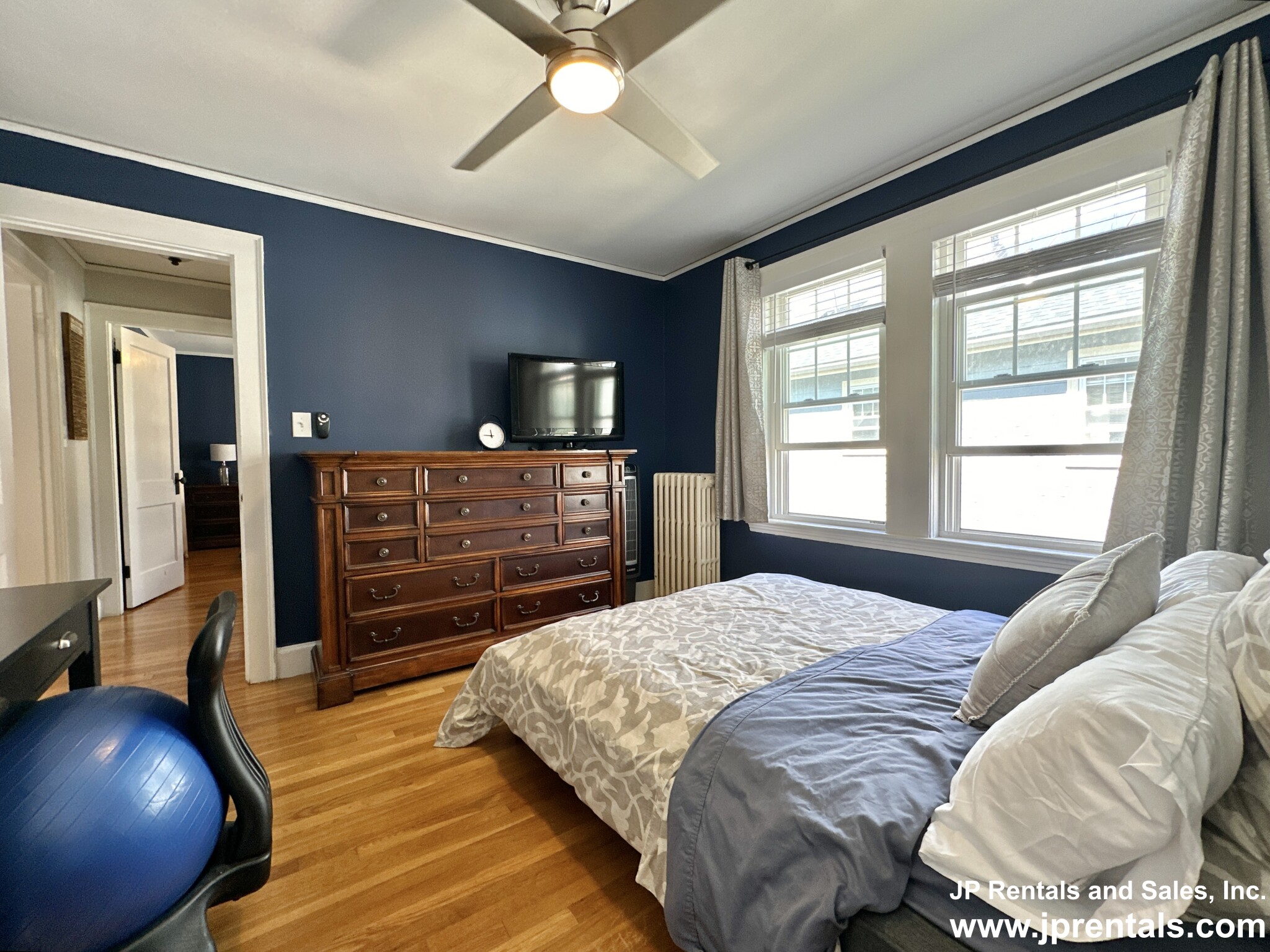 52 Sanborn Ave, West Roxbury