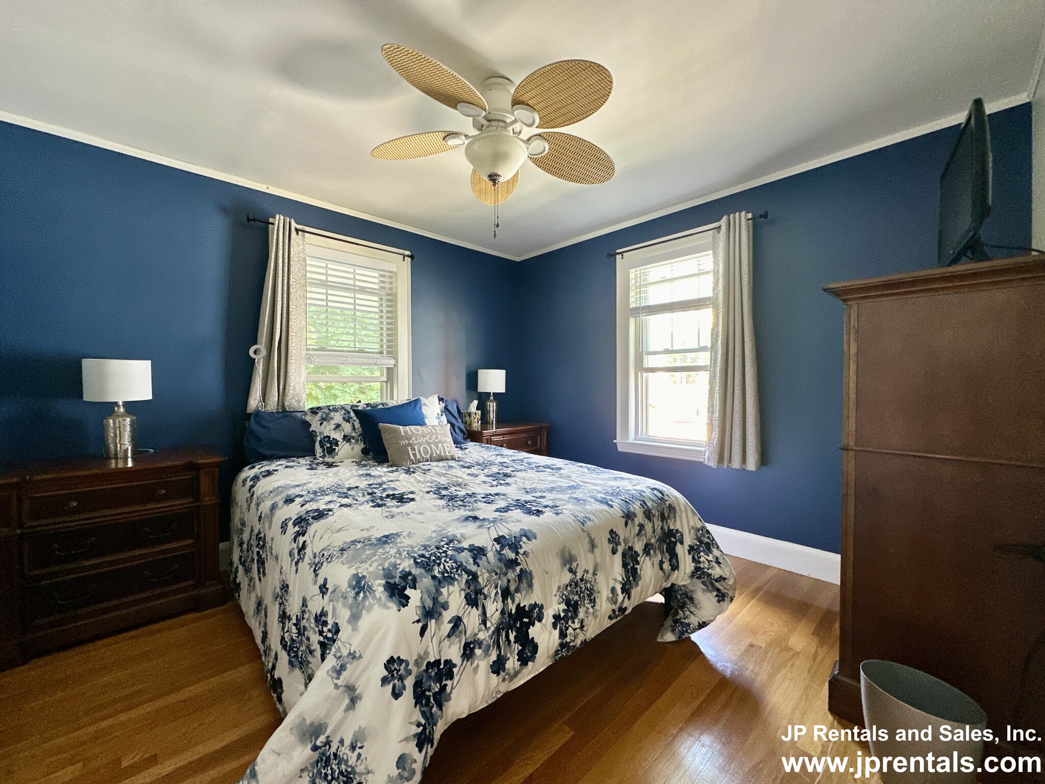 52 Sanborn Ave, West Roxbury