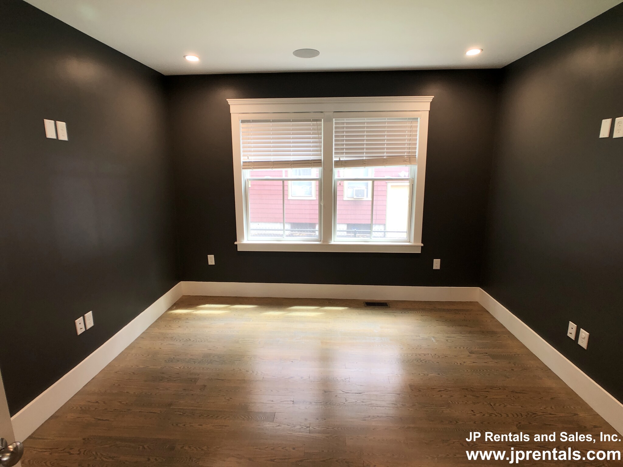 88 Rossmore Rd, Jamaica Plain