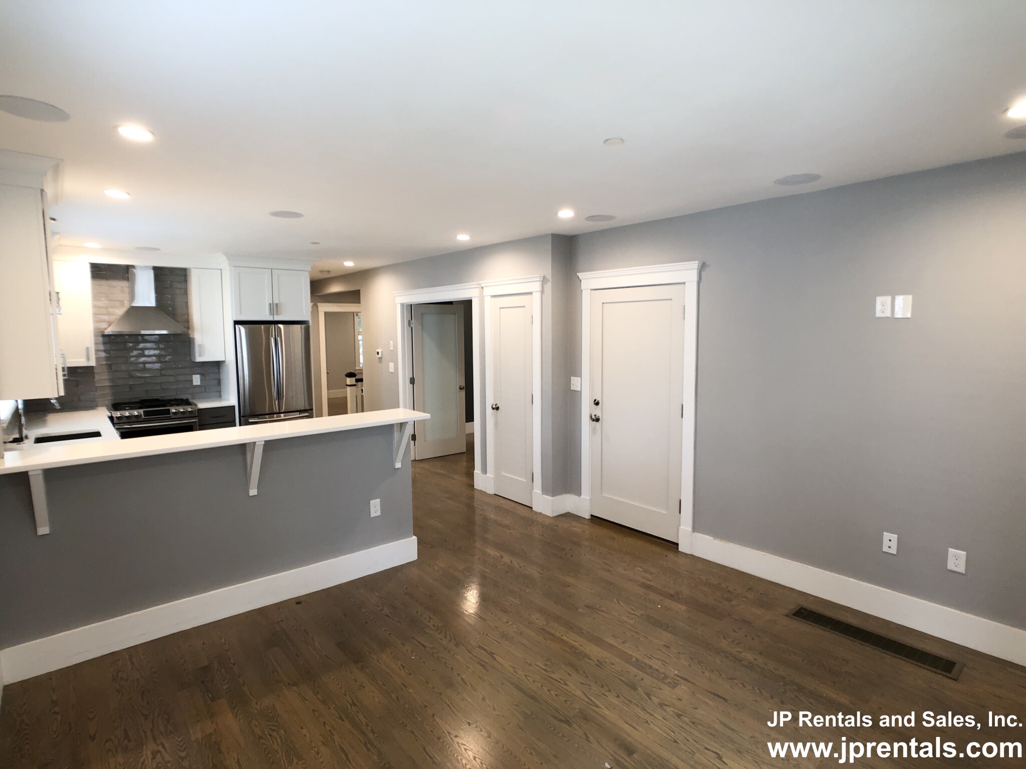 88 Rossmore Rd, Jamaica Plain