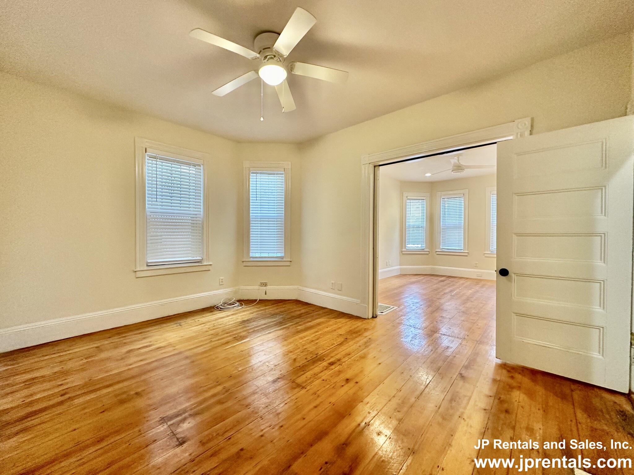 11 Sheridan St, Jamaica Plain