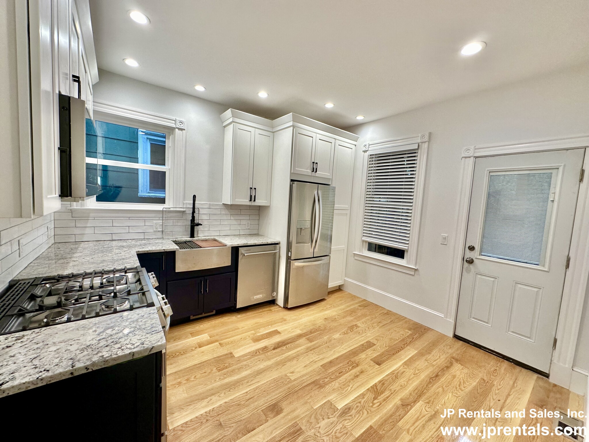 11 Sheridan St, Jamaica Plain