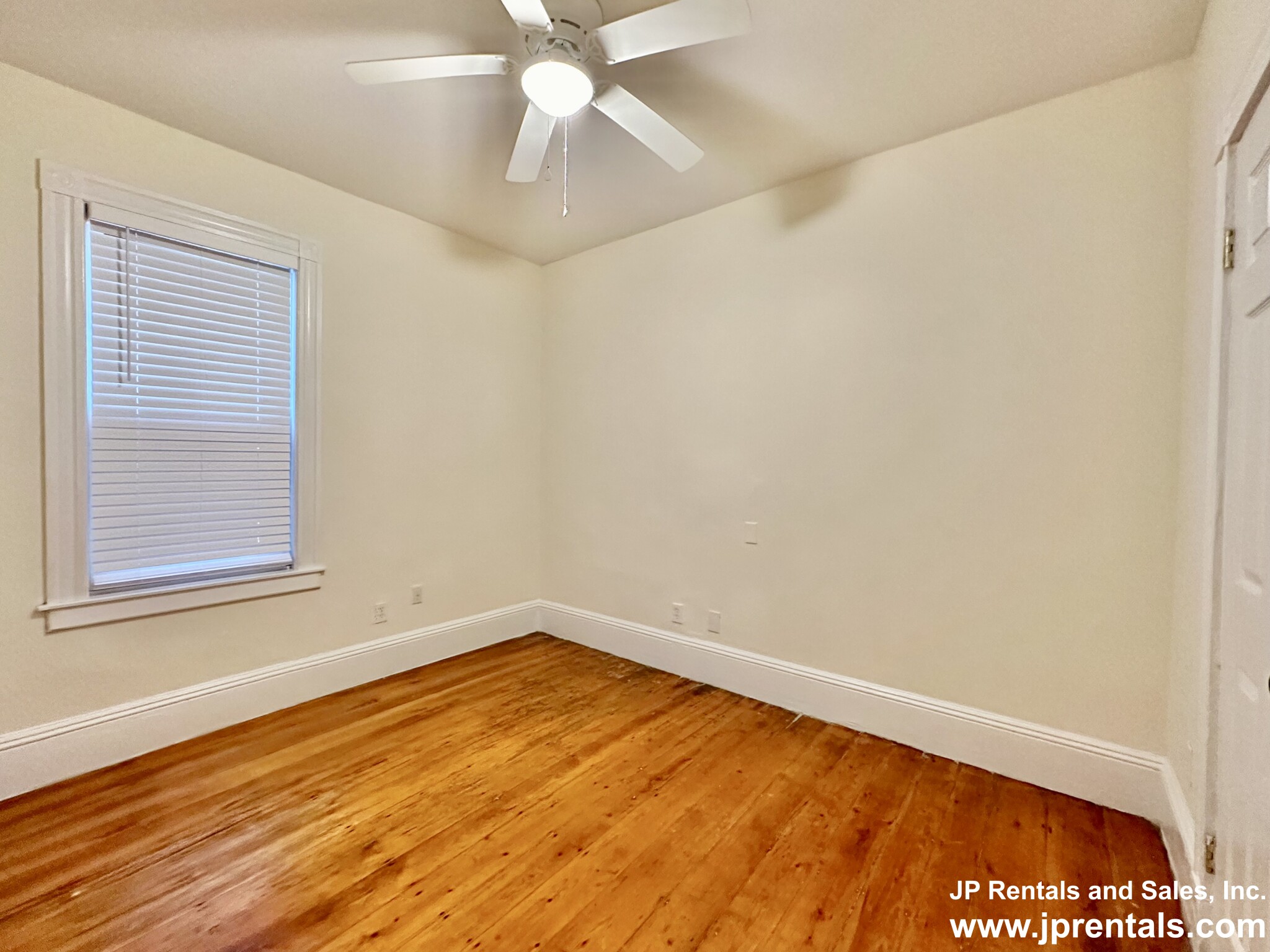 11 Sheridan St, Jamaica Plain