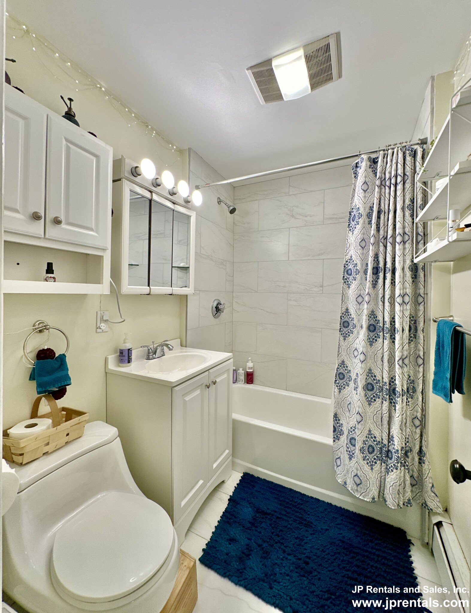 17 Spalding St, Jamaica Plain