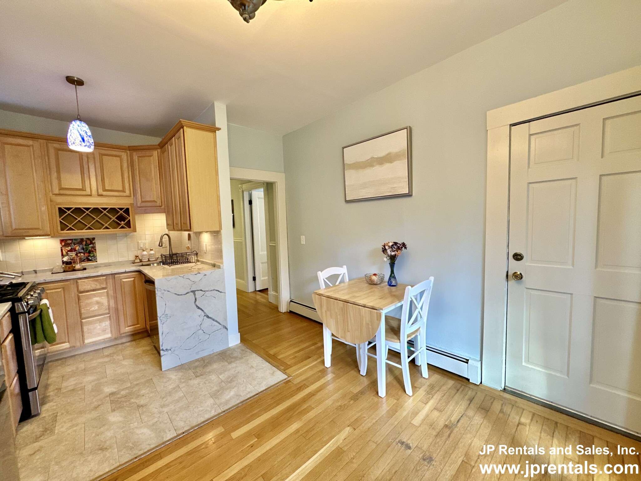 17 Spalding St, Jamaica Plain