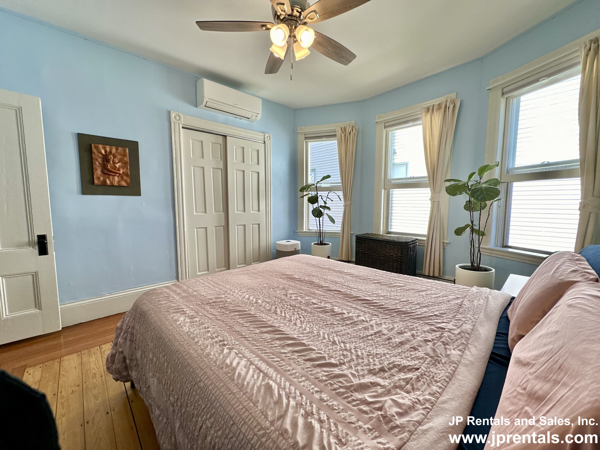 17 Spalding St, Jamaica Plain