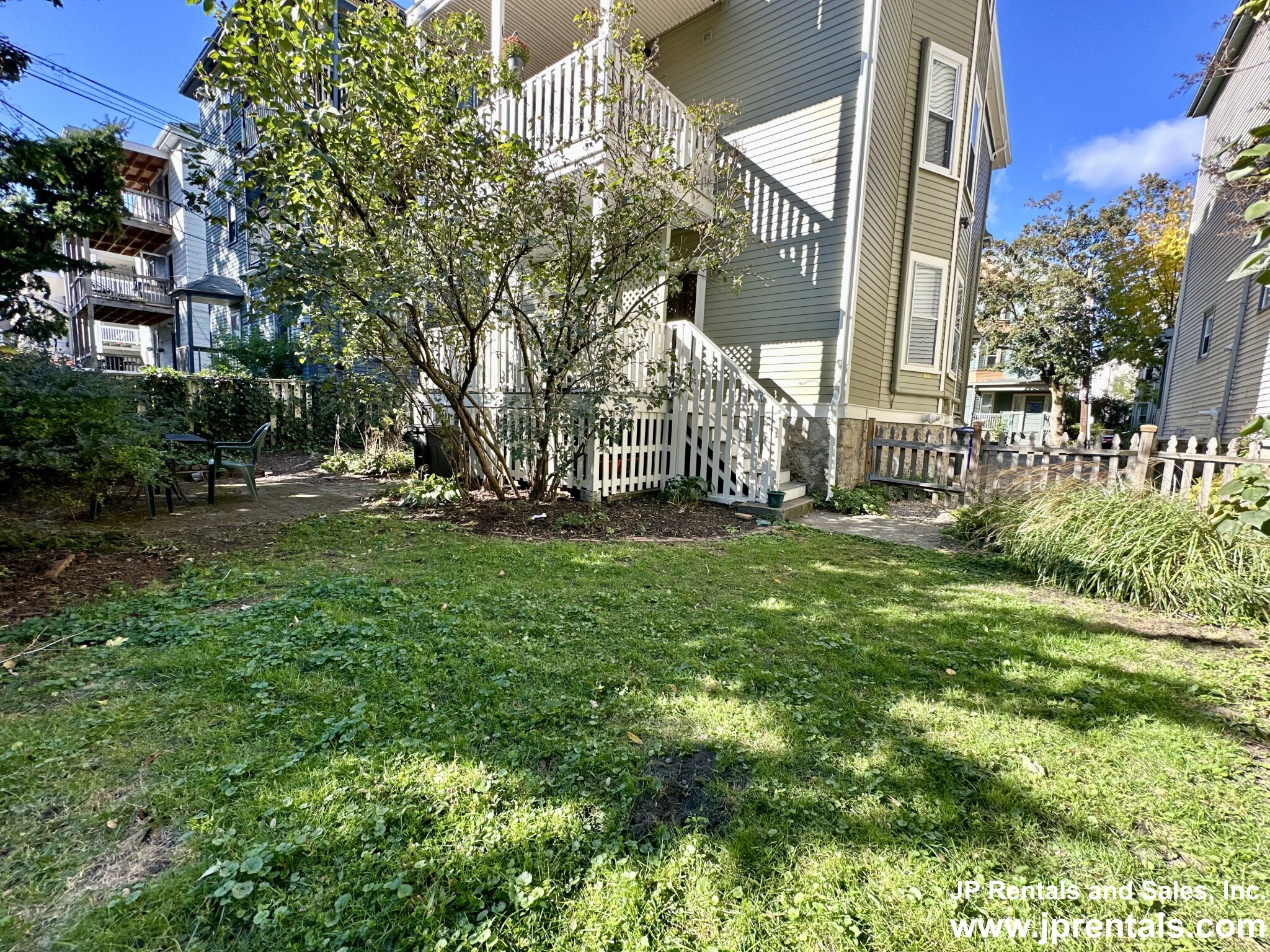 17 Spalding St, Jamaica Plain