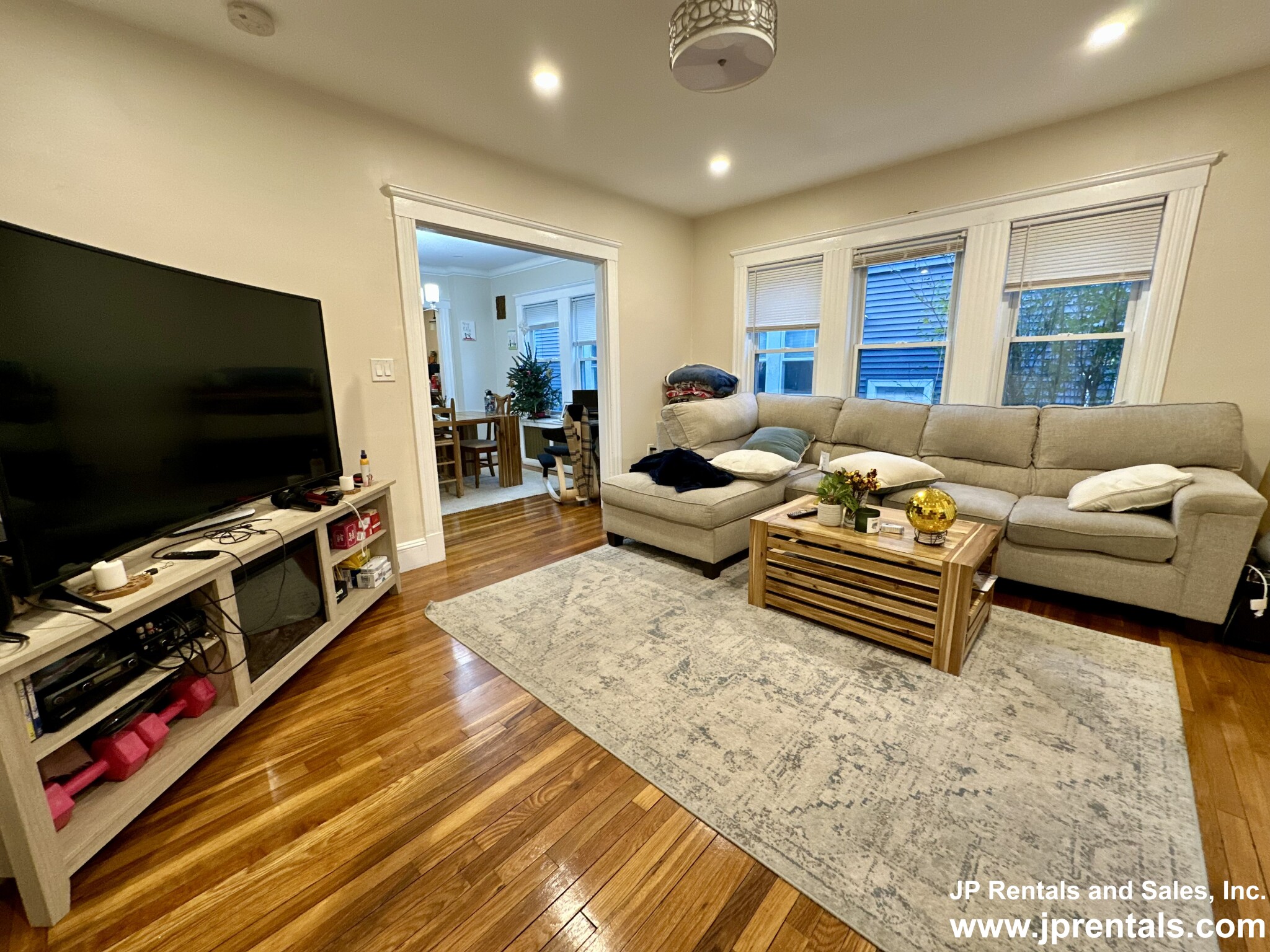 52 West Walnut Park, Jamaica Plain