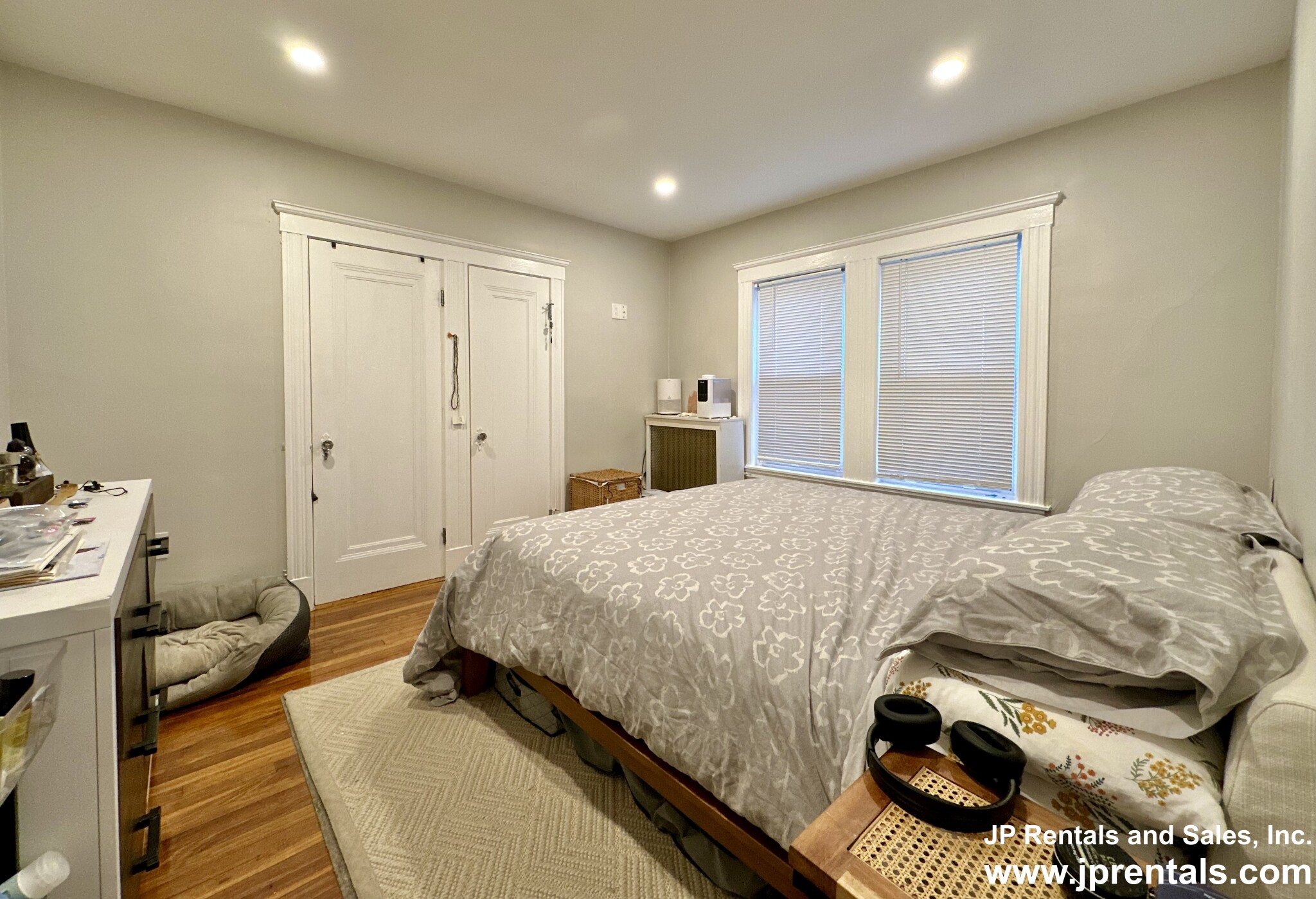 52 West Walnut Park, Jamaica Plain