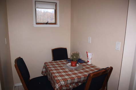 3 bed, 1 bath apartment for rent at 3899 Washington St Unit 1, Roslindale — photo 2 of 7