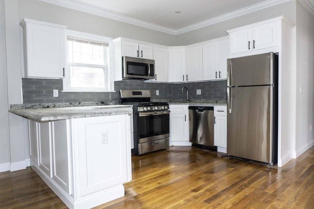 5 bed, 2 bath apartment for rent at 9 Woodside Ave Unit 2, Jamaica Plain — photo 1 of 11