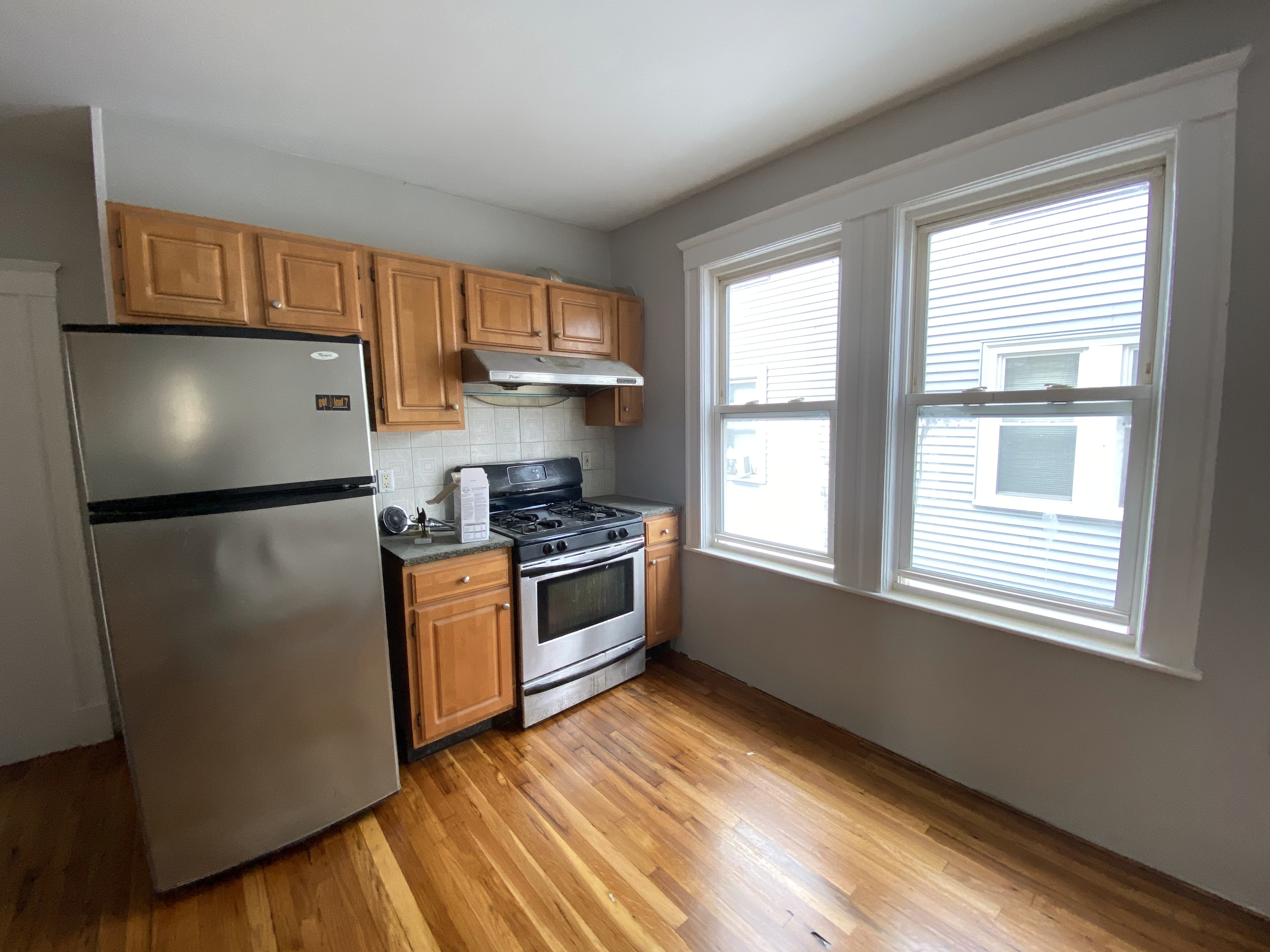 3 bed, 1 bath apartment for rent at 11 Mora St Unit 2, Dorchester — photo 3 of 6