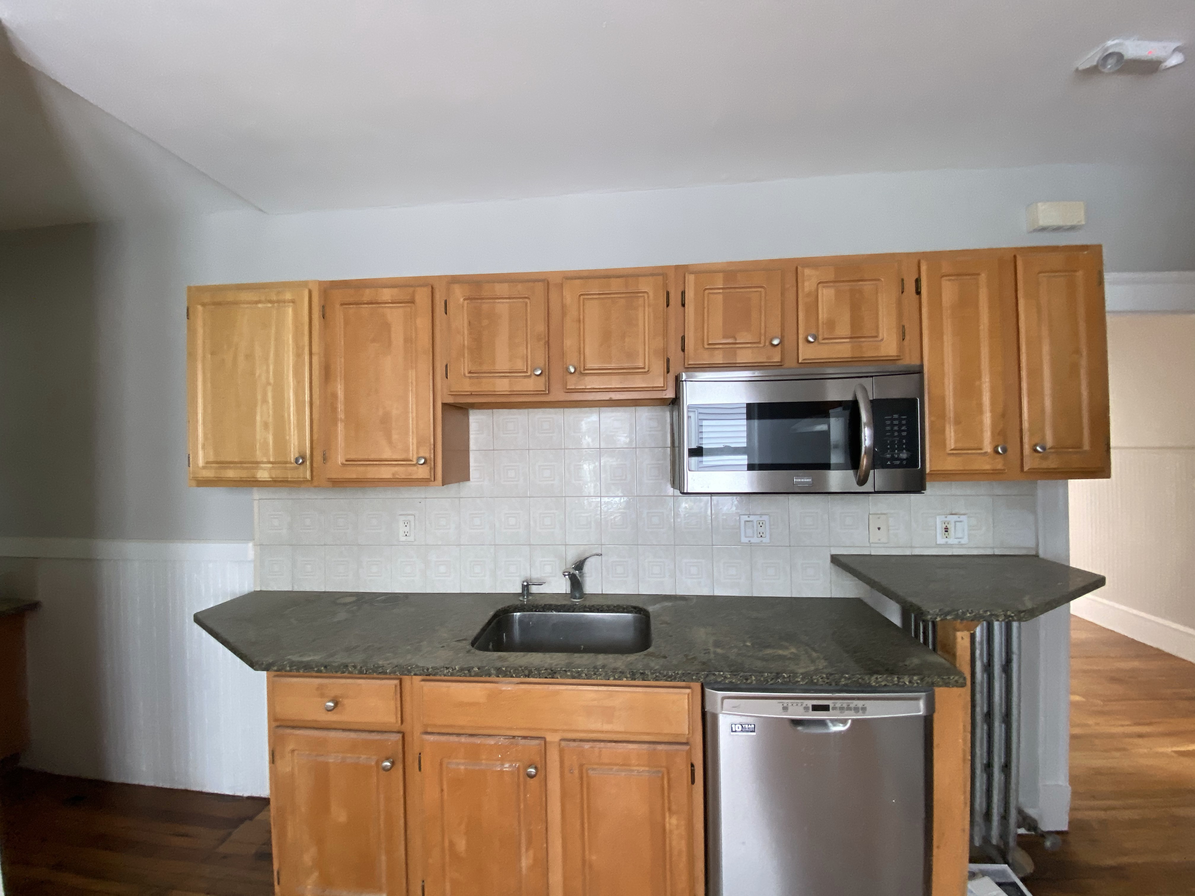 3 bed, 1 bath apartment for rent at 11 Mora St Unit 2, Dorchester — photo 2 of 6