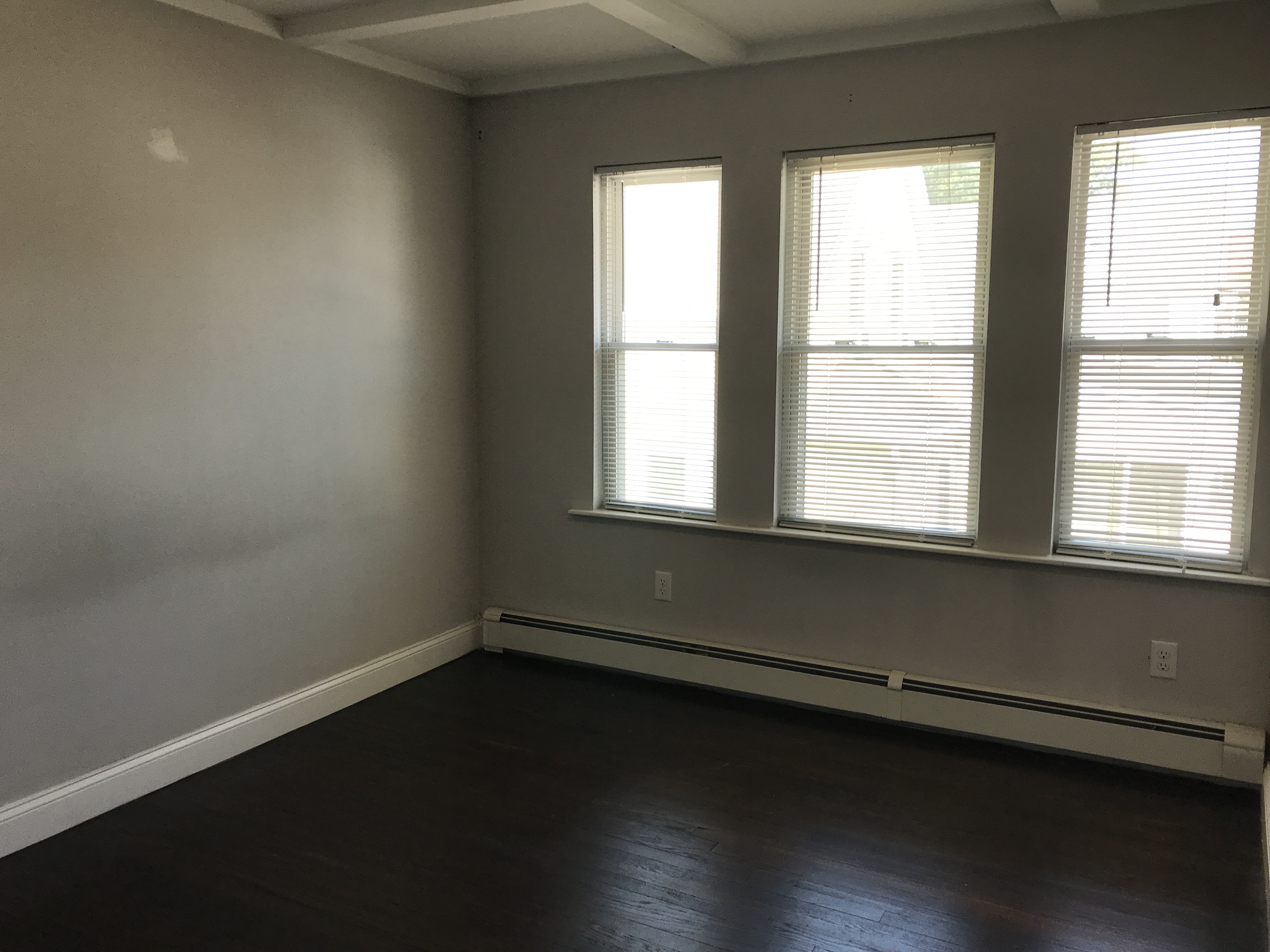 2 bed, 1 bath apartment for rent at 66 Safford St Unit 5, Quincy — photo 2 of 5