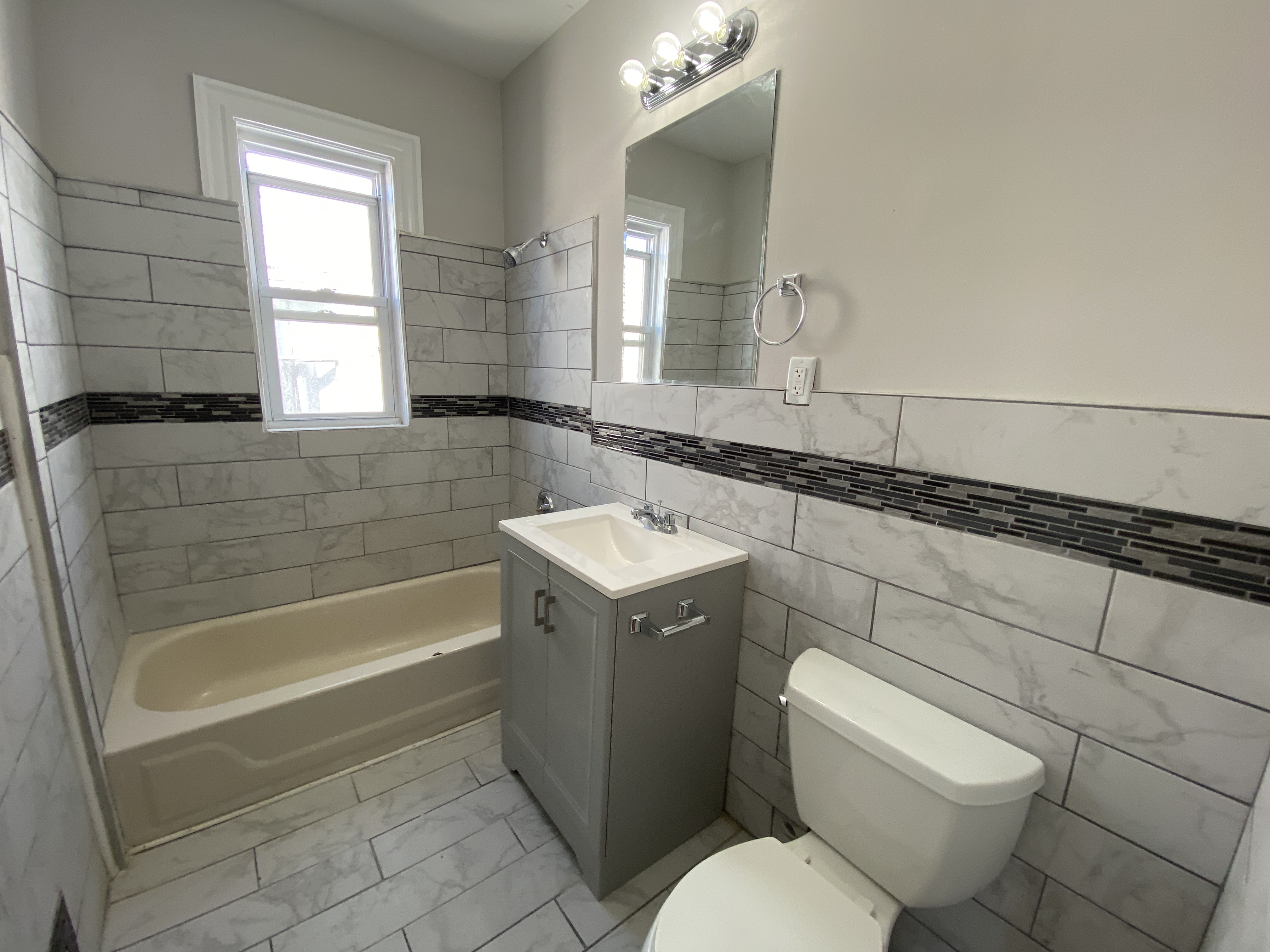 3 bed, 1 bath apartment for rent at 22 Melbourne St Unit 3, Dorchester