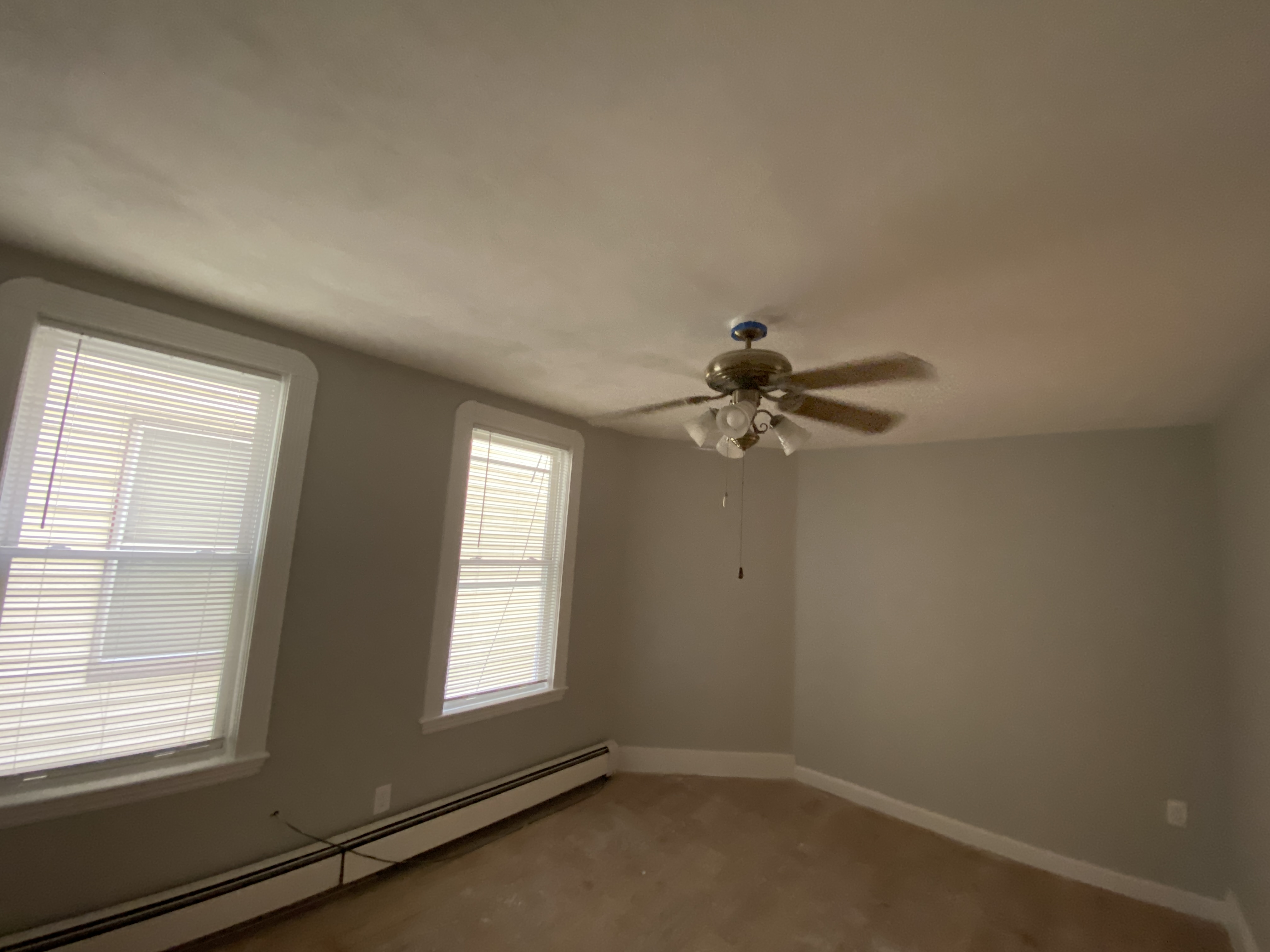 2.5 bed, 1 bath apartment for rent at 205 Chelsea St Unit 1, East Boston — photo 5 of 6