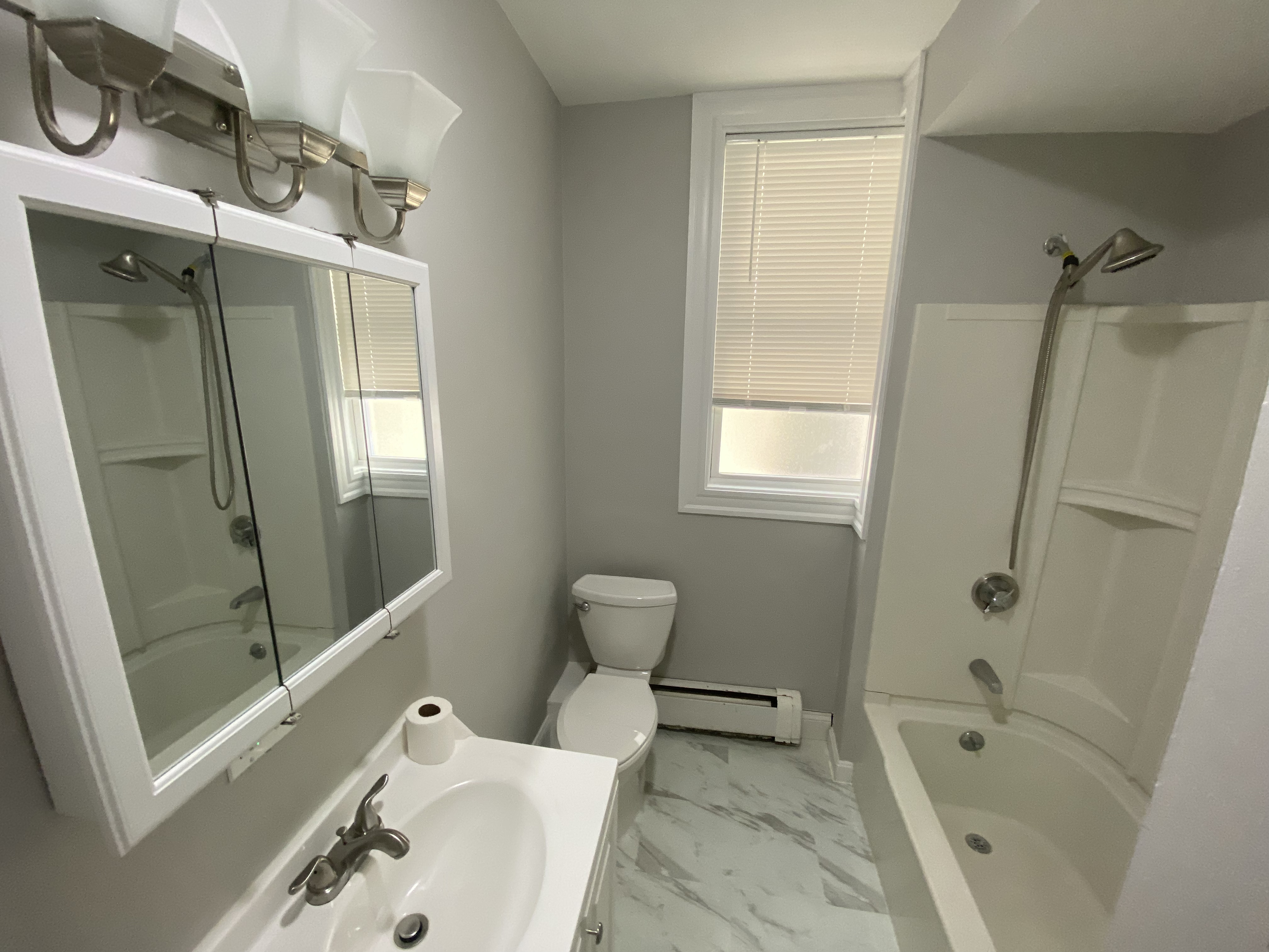 2.5 bed, 1 bath apartment for rent at 205 Chelsea St Unit 1, East Boston — photo 2 of 6