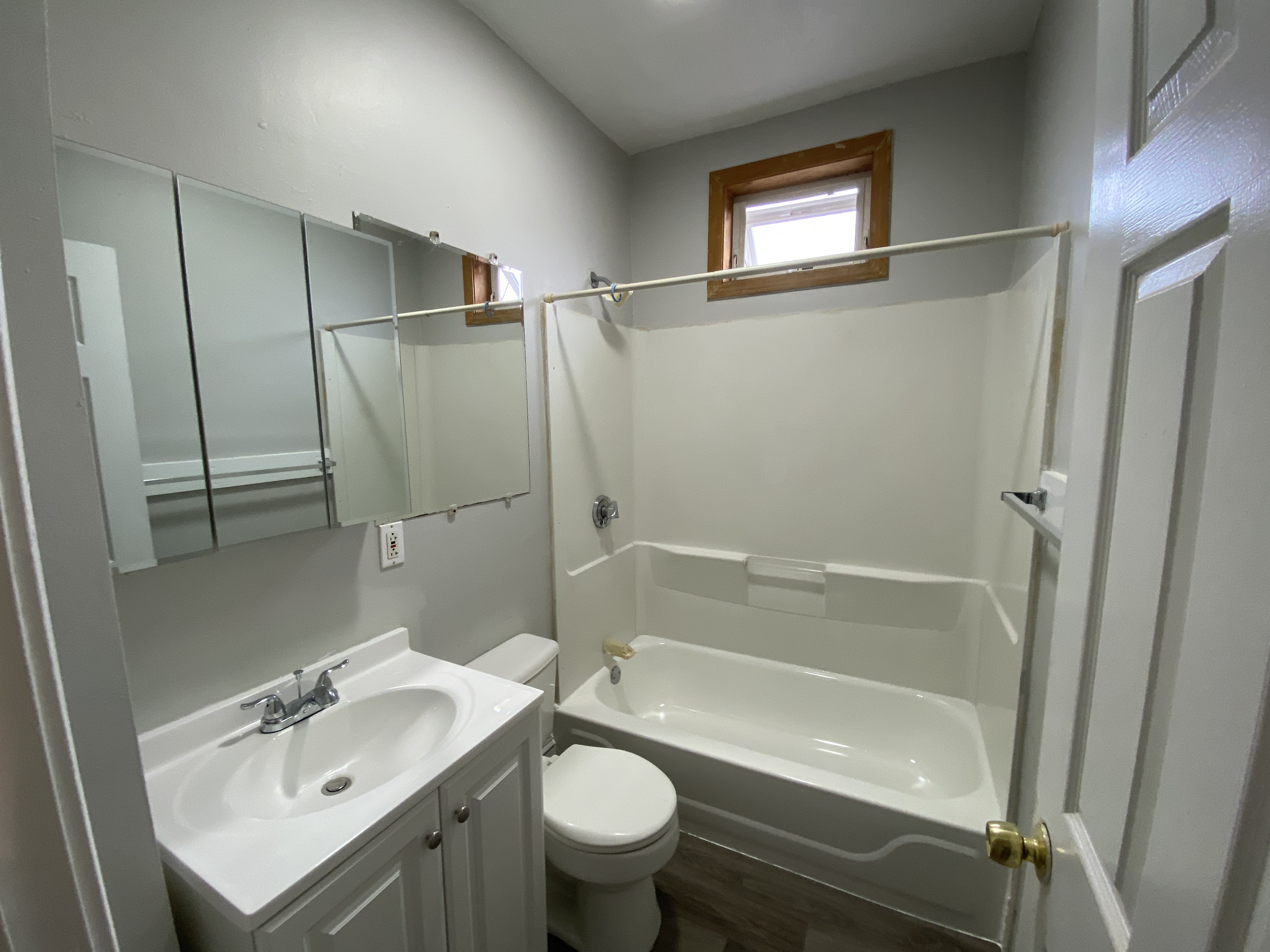 3 bed, 1 bath apartment for rent at 368 Centre St Unit 3, Dorchester — photo 8 of 10