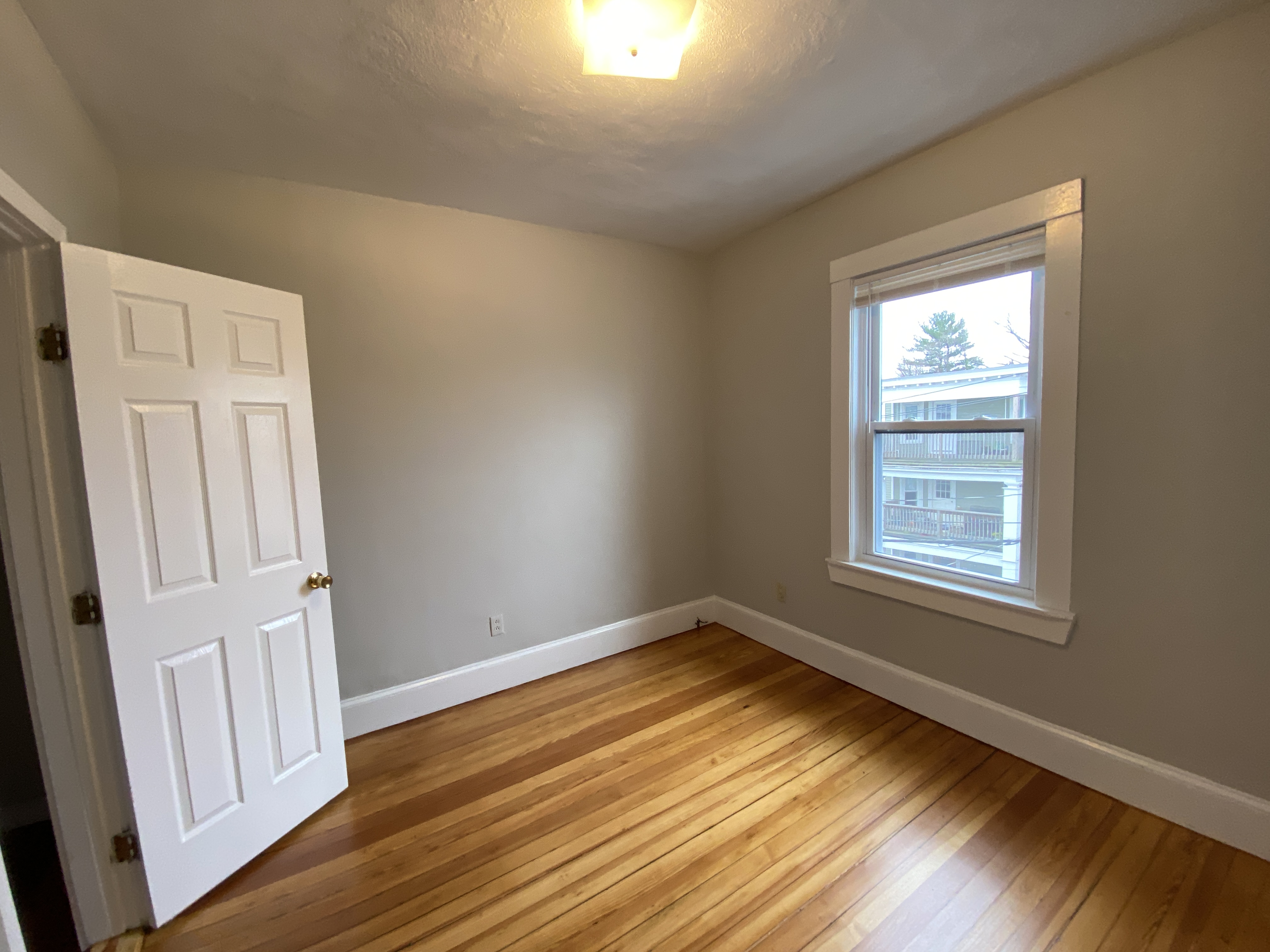 3 bed, 1 bath apartment for rent at 368 Centre St Unit 3, Dorchester — photo 7 of 10