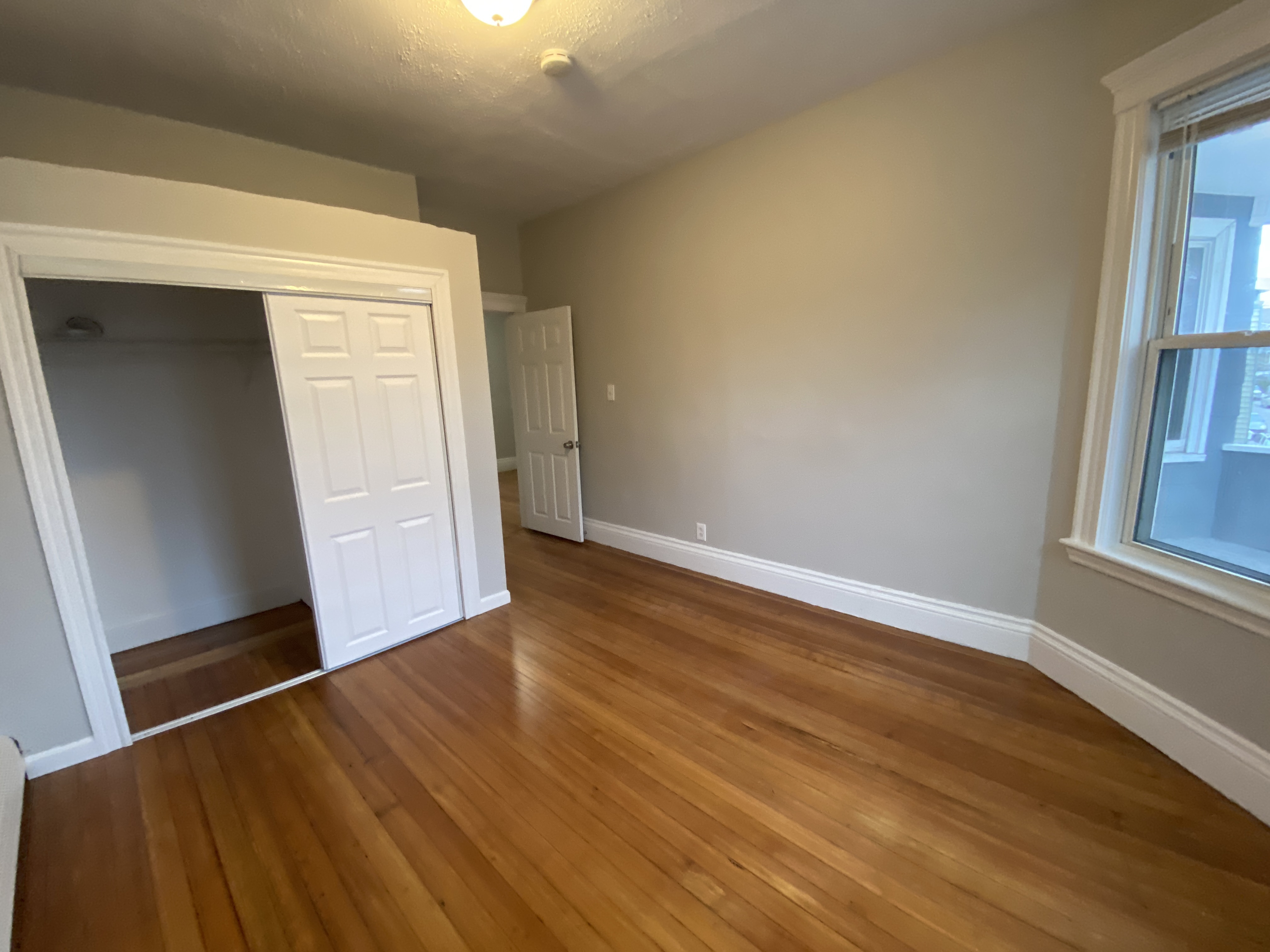 3 bed, 1 bath apartment for rent at 39 Harwood Unit 3, Dorchester — photo 9 of 12