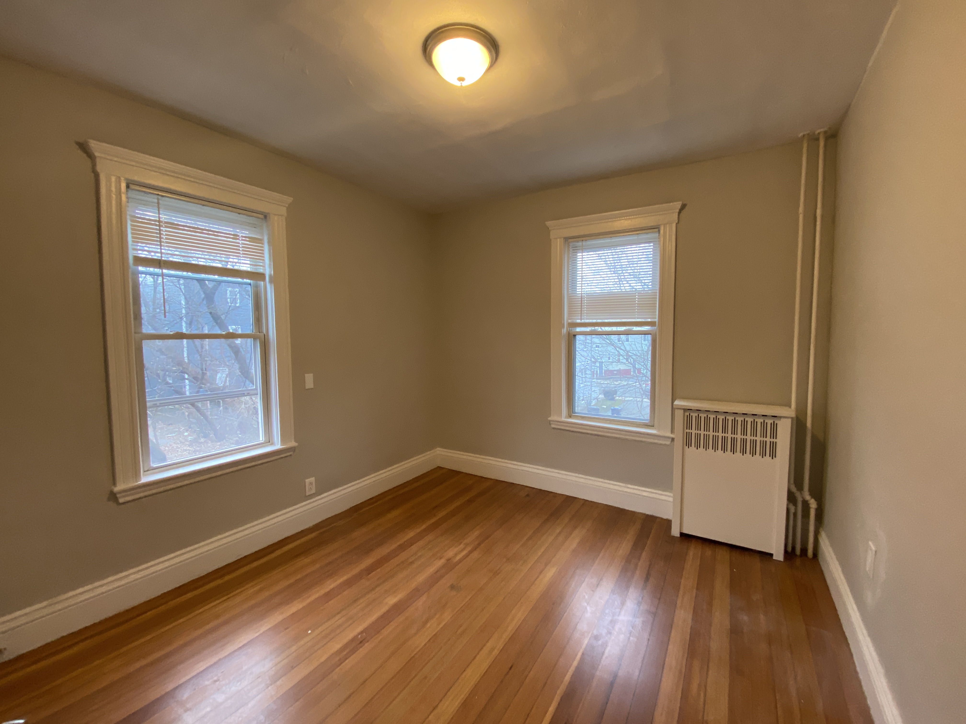 3 bed, 1 bath apartment for rent at 39 Harwood Unit 3, Dorchester — photo 10 of 12