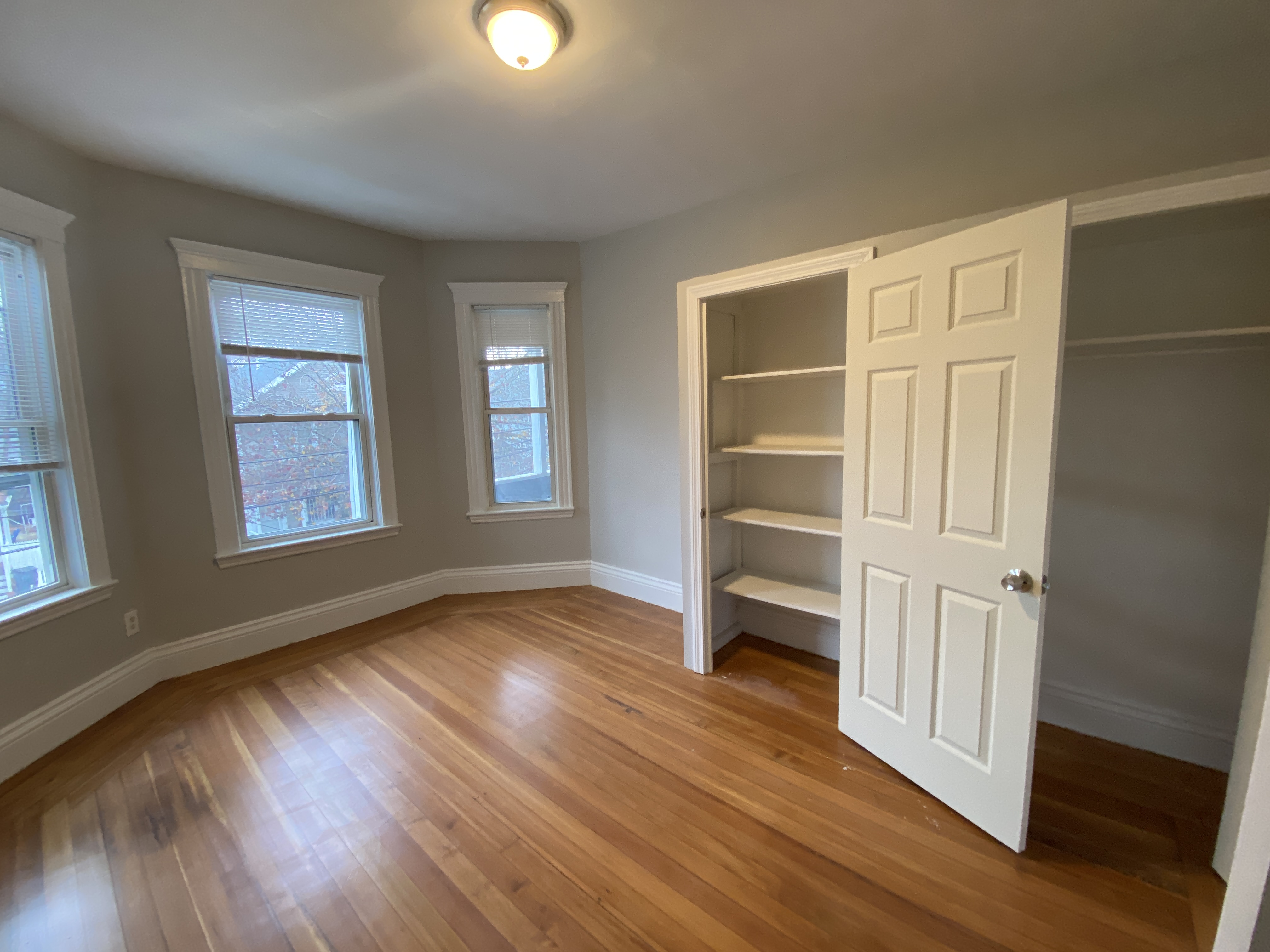 3 bed, 1 bath apartment for rent at 39 Harwood Unit 3, Dorchester — photo 5 of 12