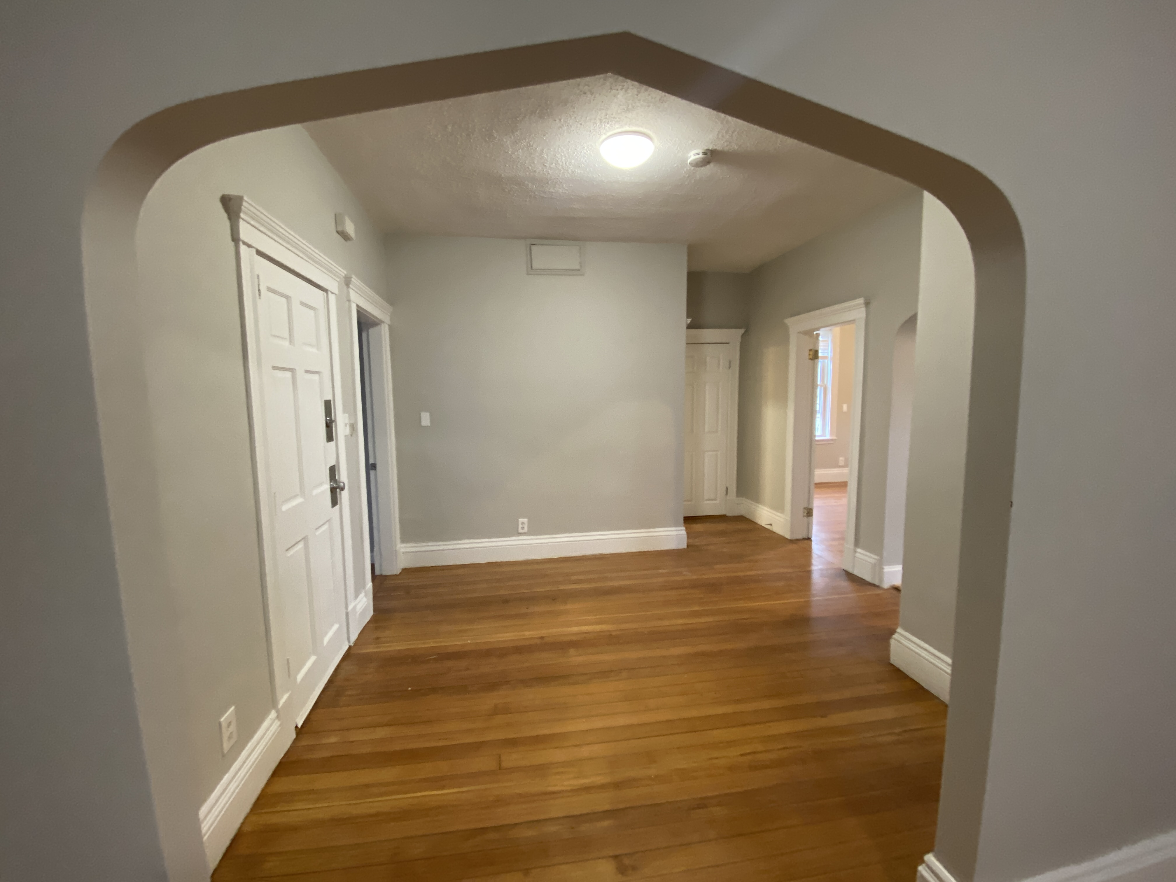 3 bed, 1 bath apartment for rent at 39 Harwood Unit 3, Dorchester — photo 4 of 12