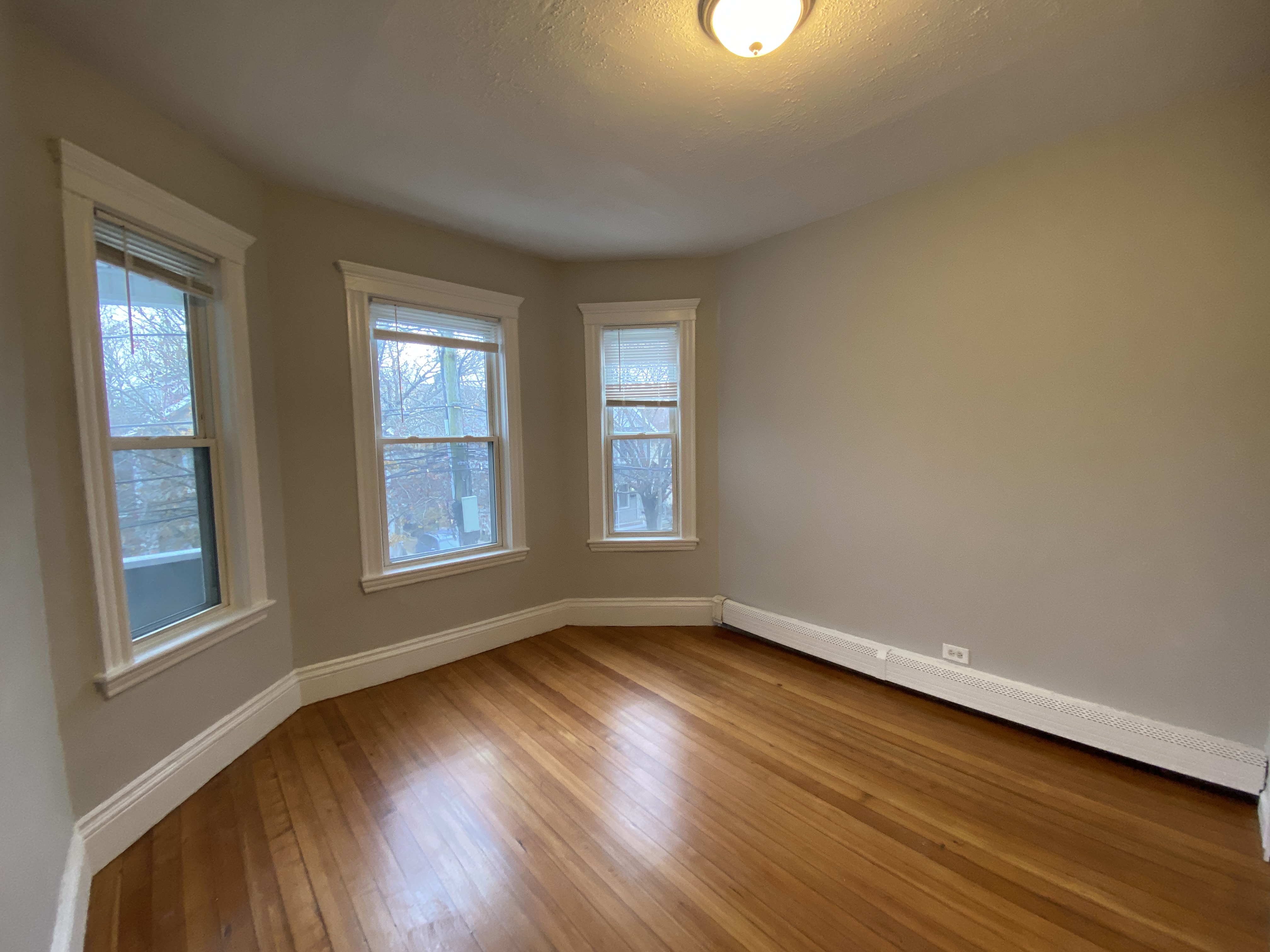 3 bed, 1 bath apartment for rent at 39 Harwood Unit 3, Dorchester — photo 8 of 12